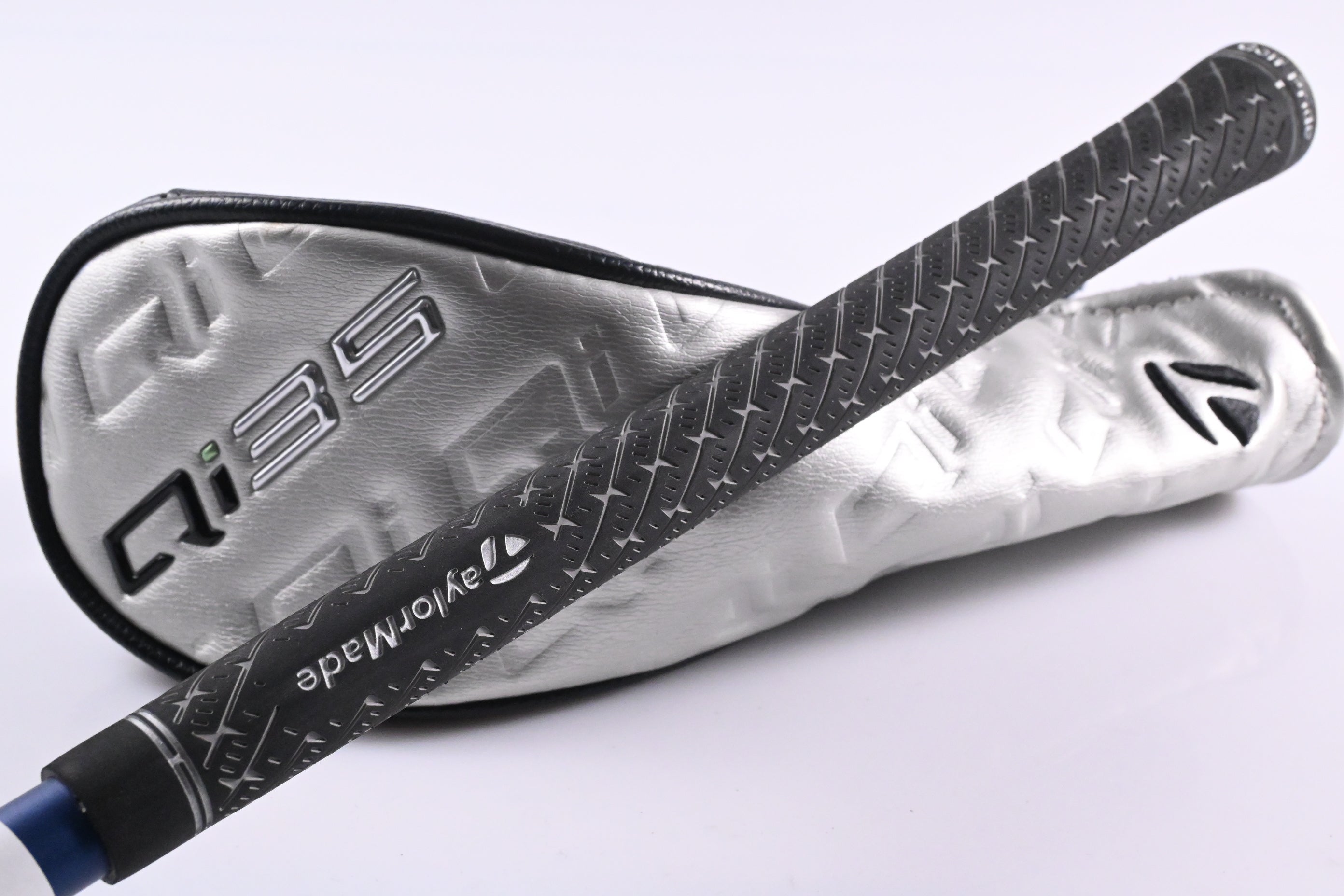 Left Hand Taylormade Qi35 #4 Hybrid / 22 Degree / Regular Flex Ventus Blue '25 6