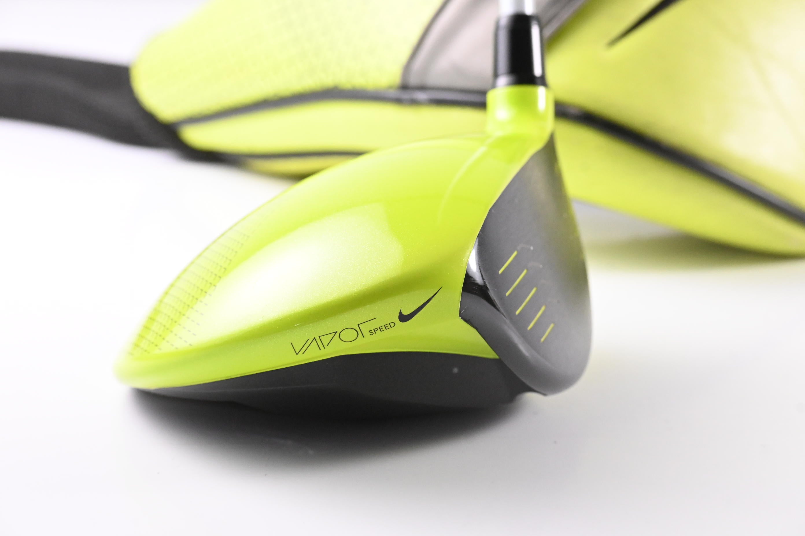 Nike Vapor Volt Ltd Ed Driver / 10.5 Degree / Stiff Flex Fubuki Z 50 Shaft