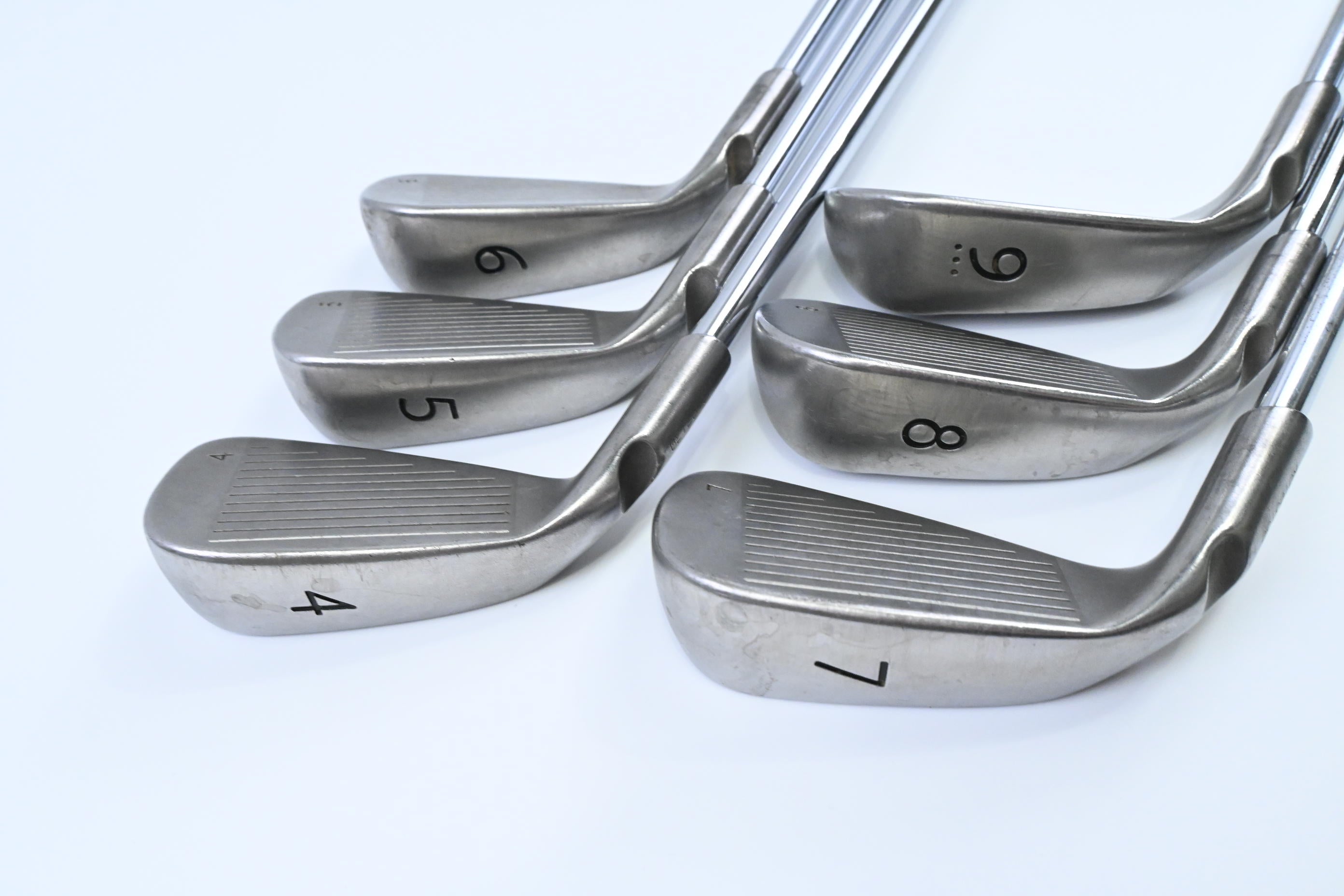 Ping G15 Irons / 4-9 / Black Dot / Regular Flex Ping AWT Shafts