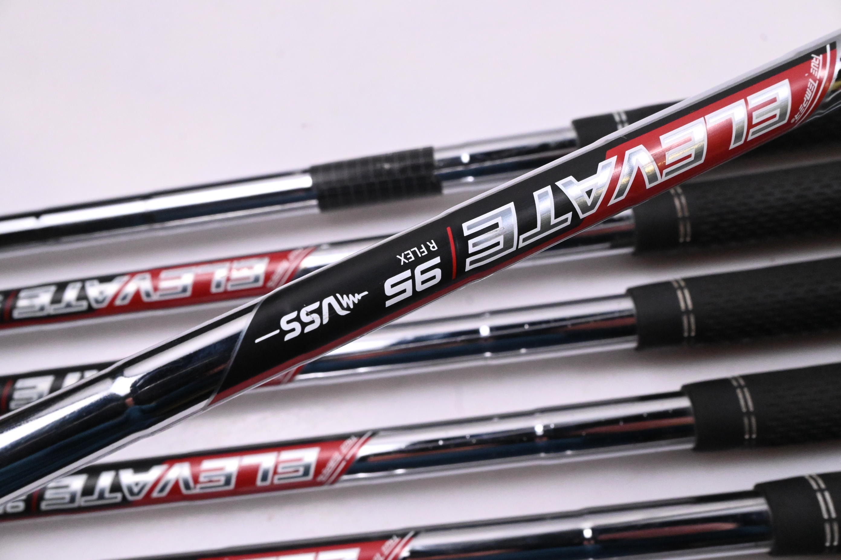 Ping G425 Irons / 5-PW+GW+SW / Blue Dot / Regular Flex Elevate 95 Steel Shafts