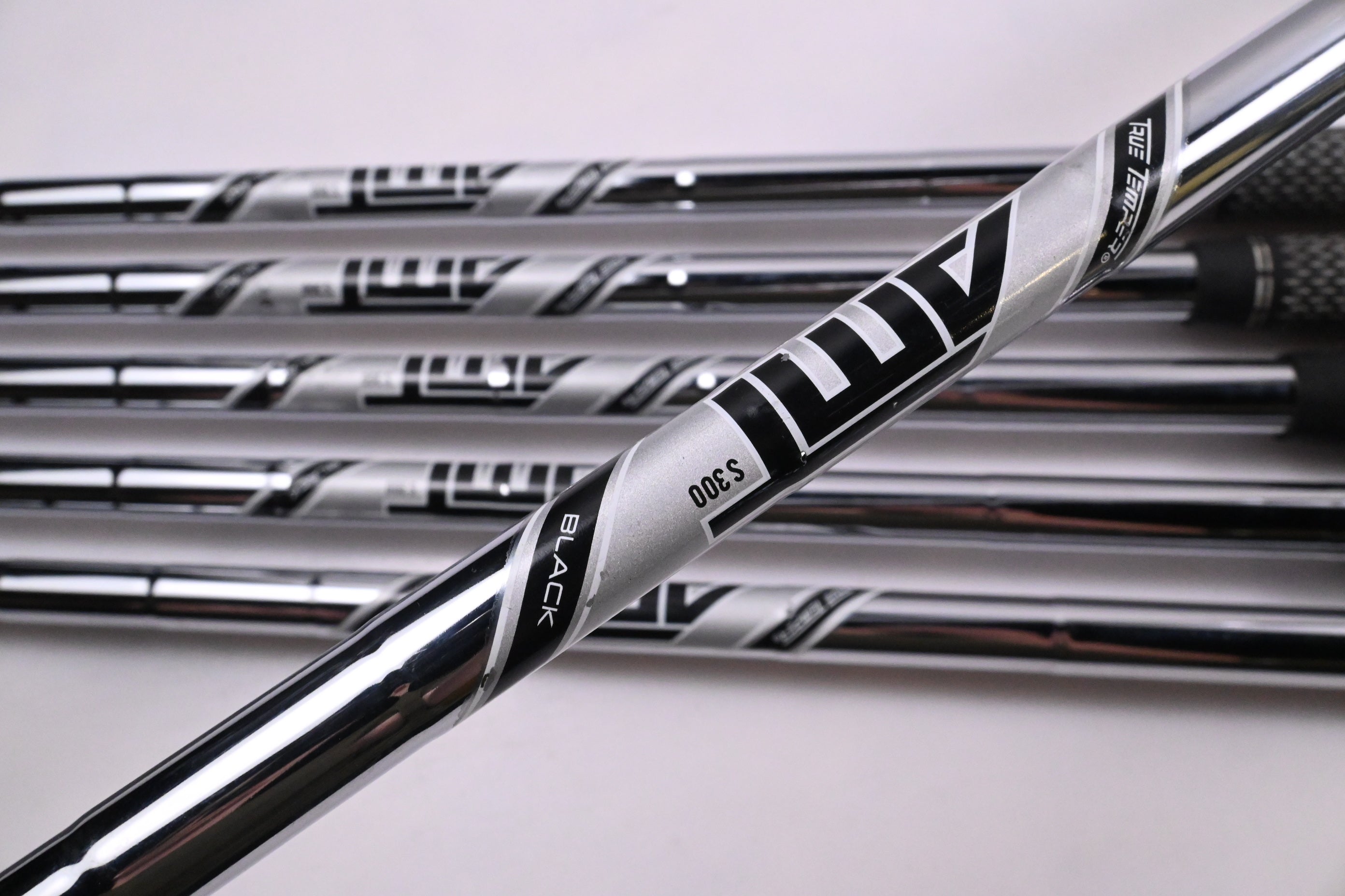 Titleist T100 2019 Irons / 5-PW / Stiff Flex AMT Black S300 Shafts