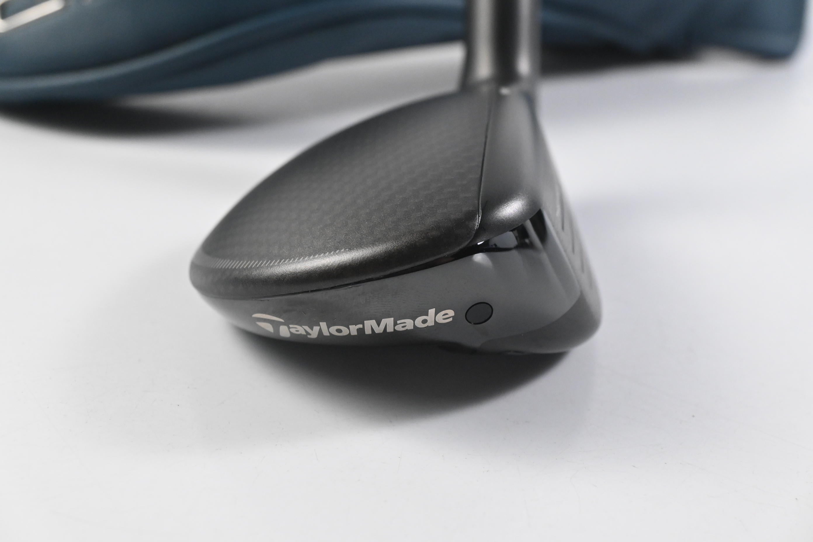 Taylormade Qi4D #4 Hybrid / 22 Degree / Regular Flex KBS Reax 65 Shaft