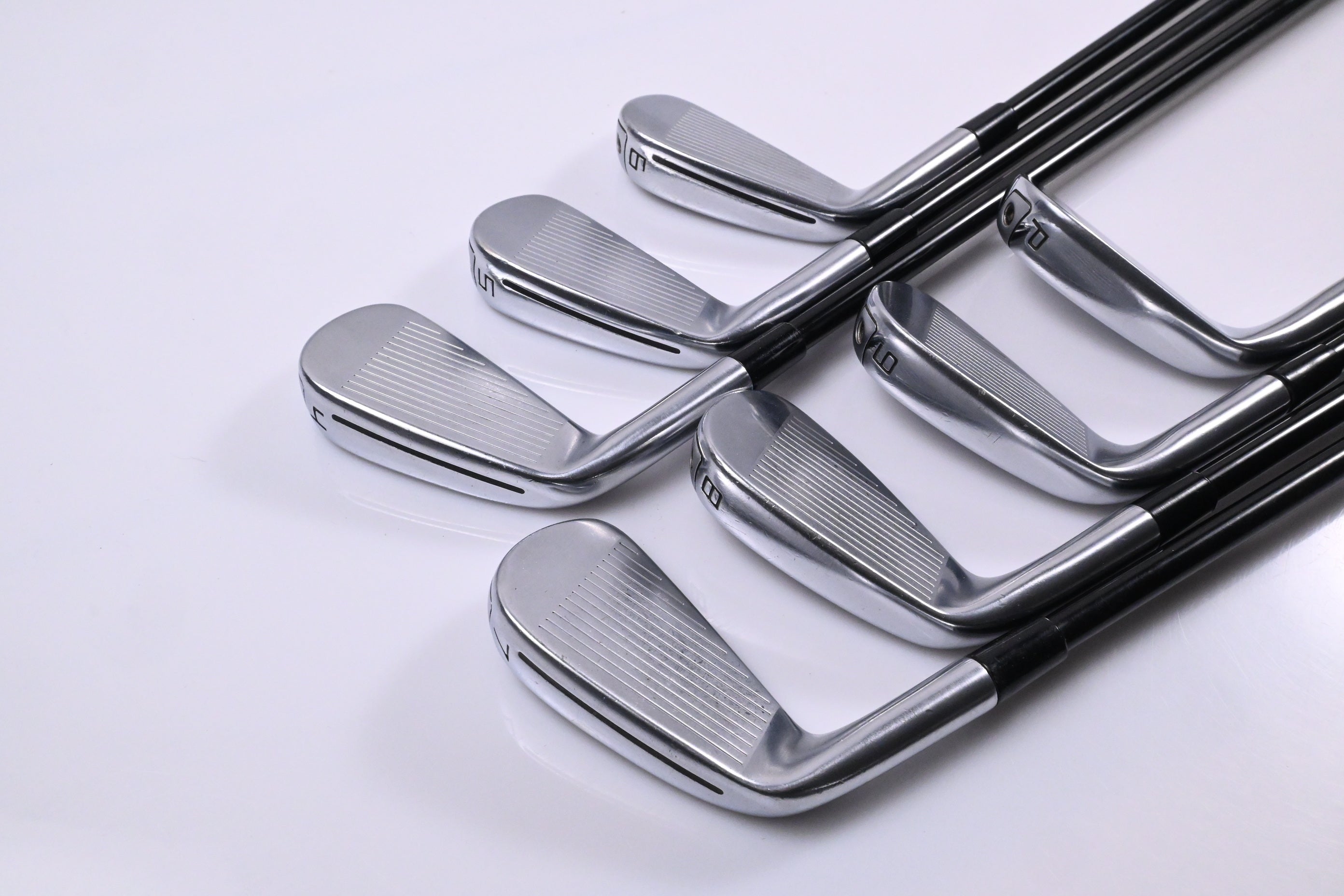 Taylormade P790 2019 Irons / 4-PW / Regular Flex MMT 65 Shafts