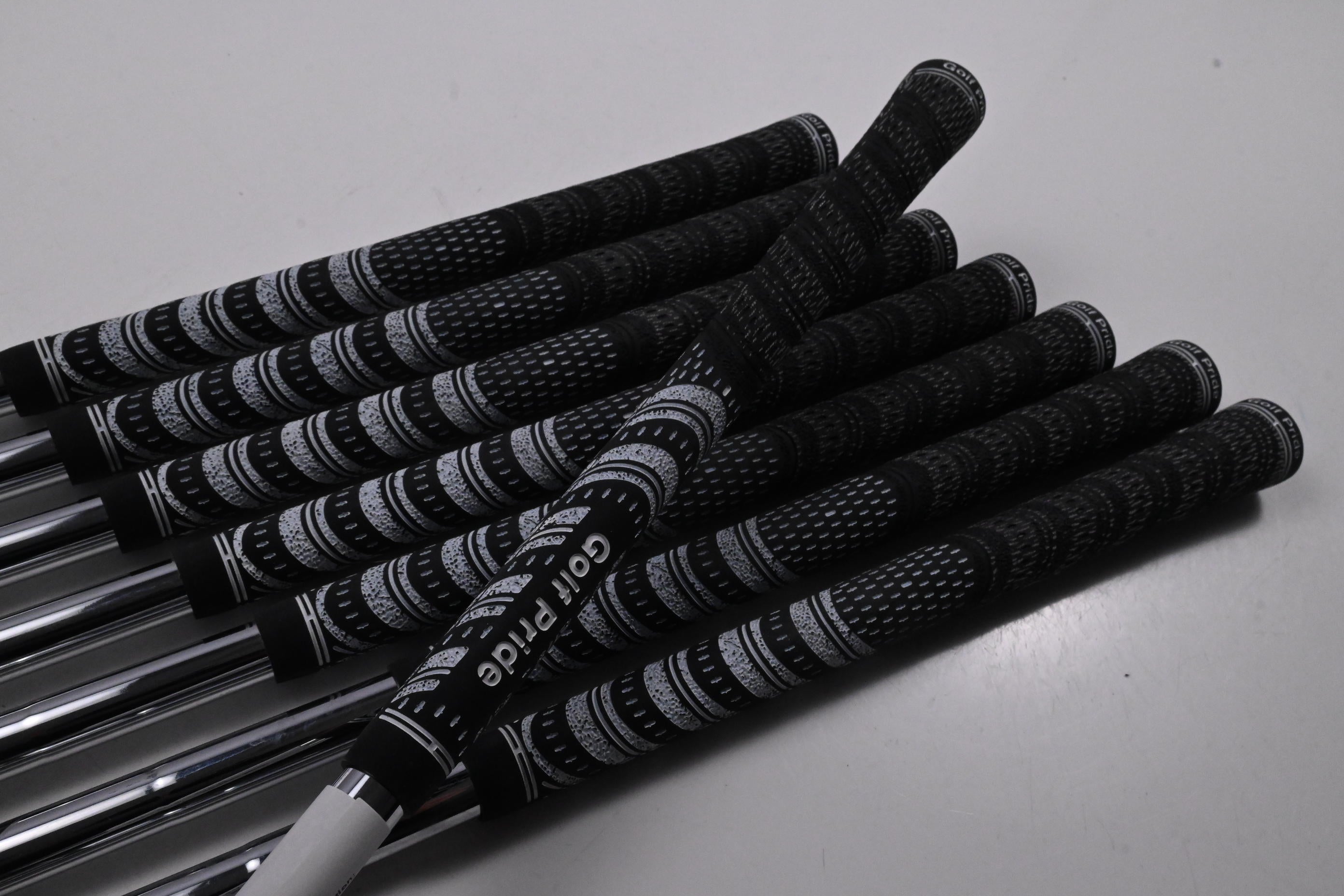 Miura TC-202 Irons / 4-PW+GW / Stiff Flex Dynamic Gold 115 S300 Shafts