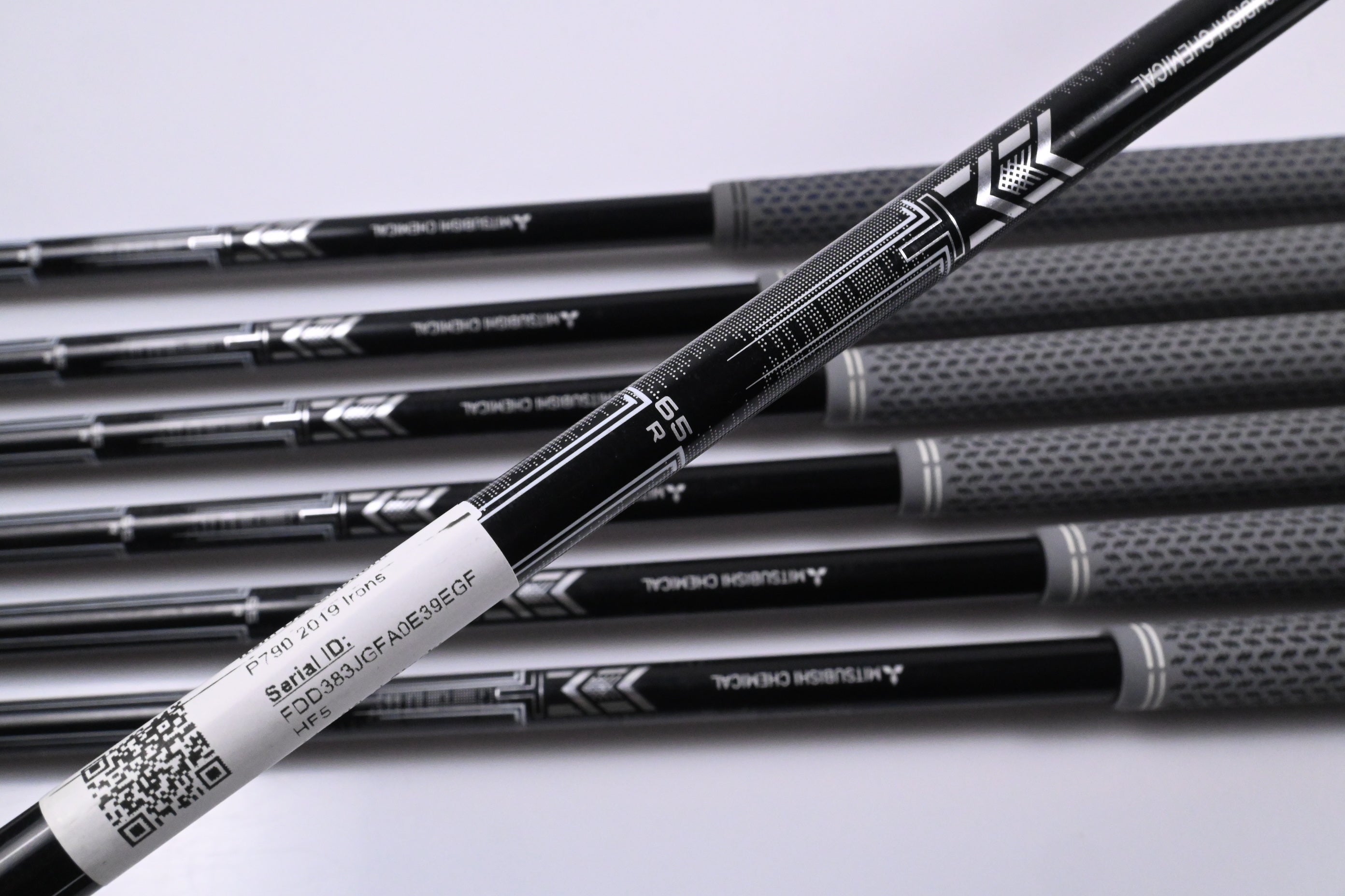 Taylormade P790 2019 Irons / 4-PW / Regular Flex MMT 65 Shafts