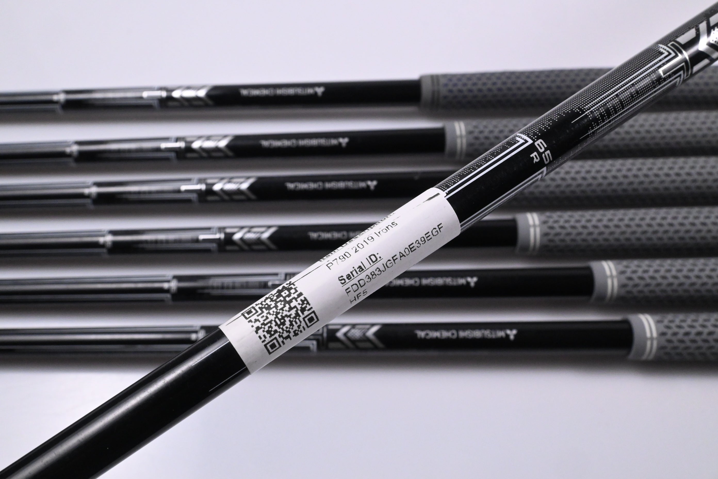 Taylormade P790 2019 Irons / 4-PW / Regular Flex MMT 65 Shafts