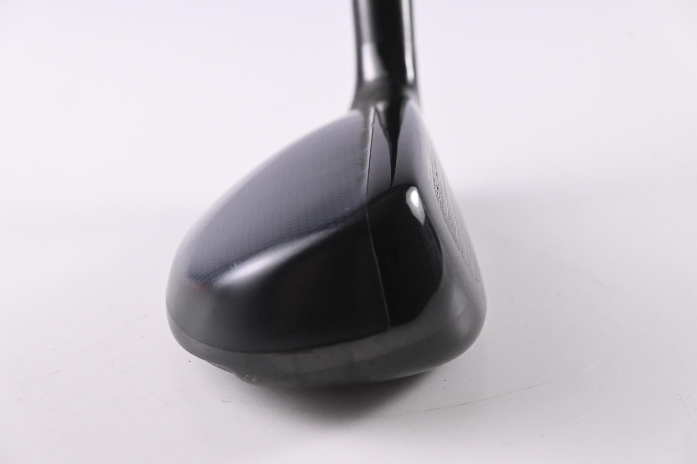 Taylormade SIM2 #3 Hybrid / 19.5 Degree / Regular Flex Ventus Blue 6 Shaft