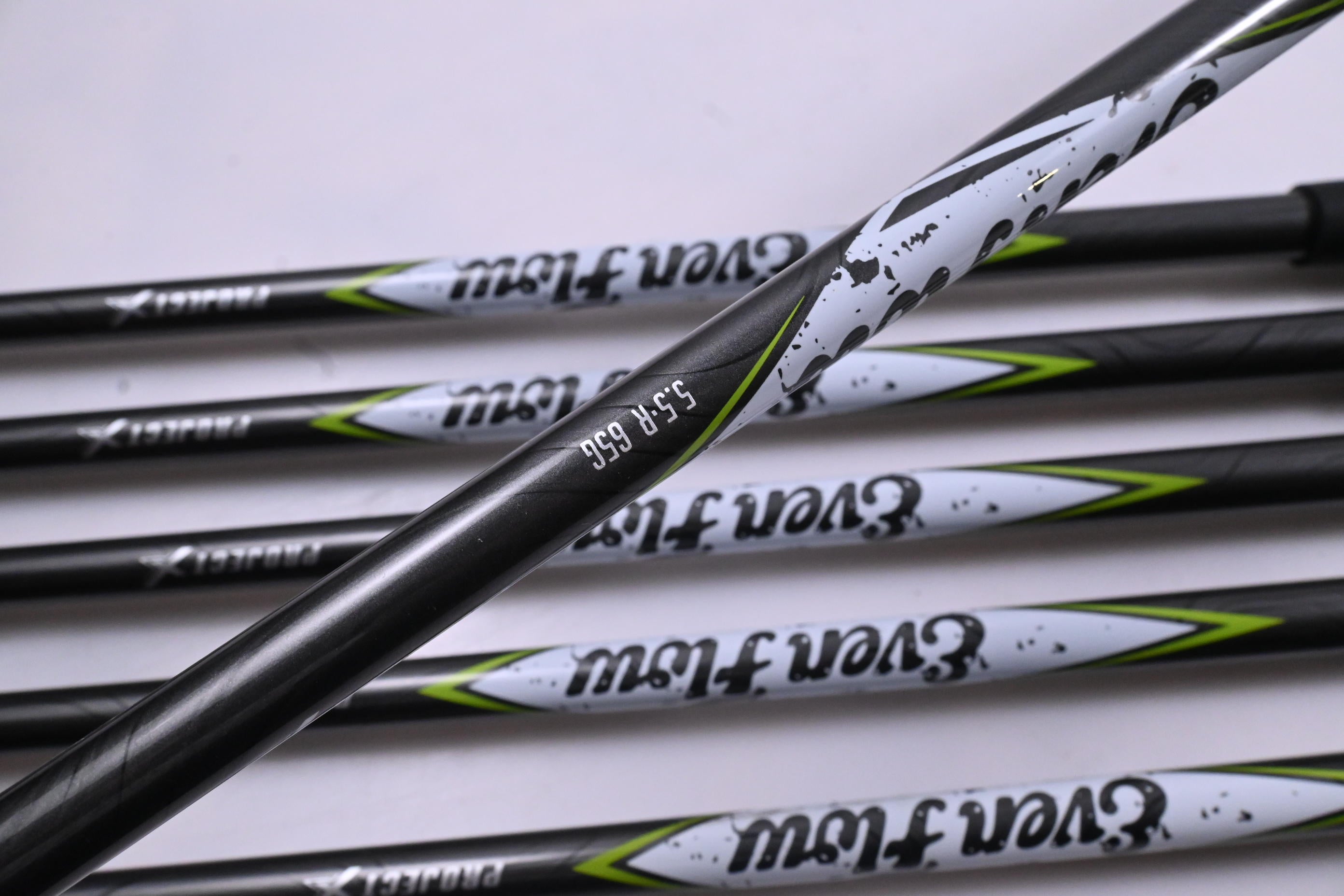 Wilson Launch Pad 2022 Irons / 5-PW / Regular Flex Evenflow 65 Shafts