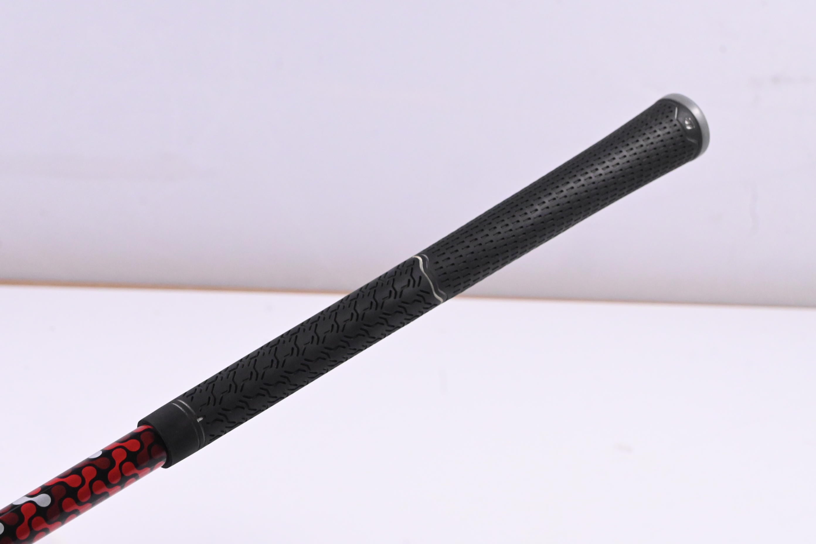 Taylormade M4 #3 Hybrid / 19 Degree / Regular Flex Fujikura Atmos Red 6 Shaft