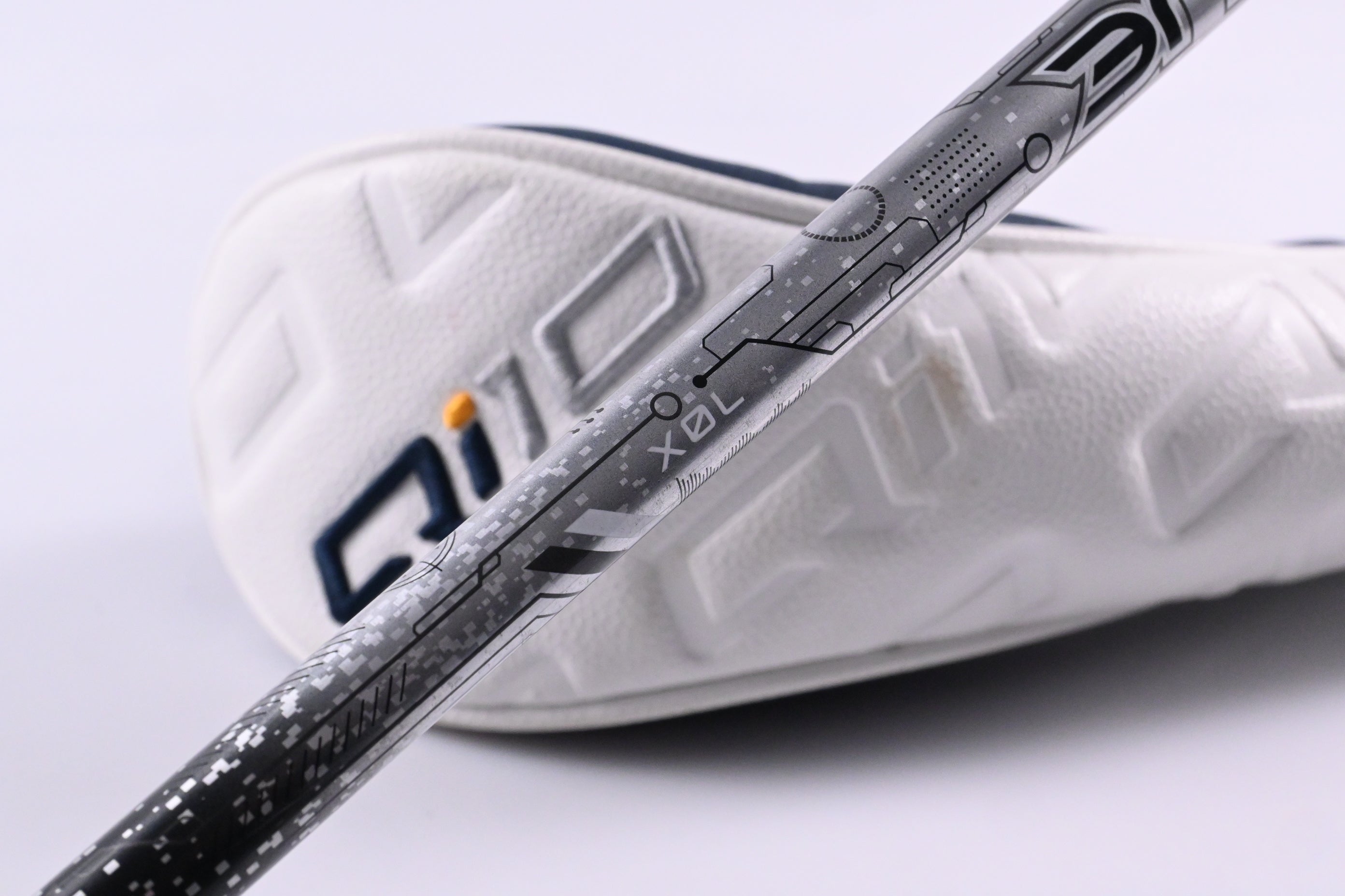 Taylormade Qi10 Tour #2 Hybrid / 17 Degree / X-Flex Aldila Rogue Silver 70 Shaft