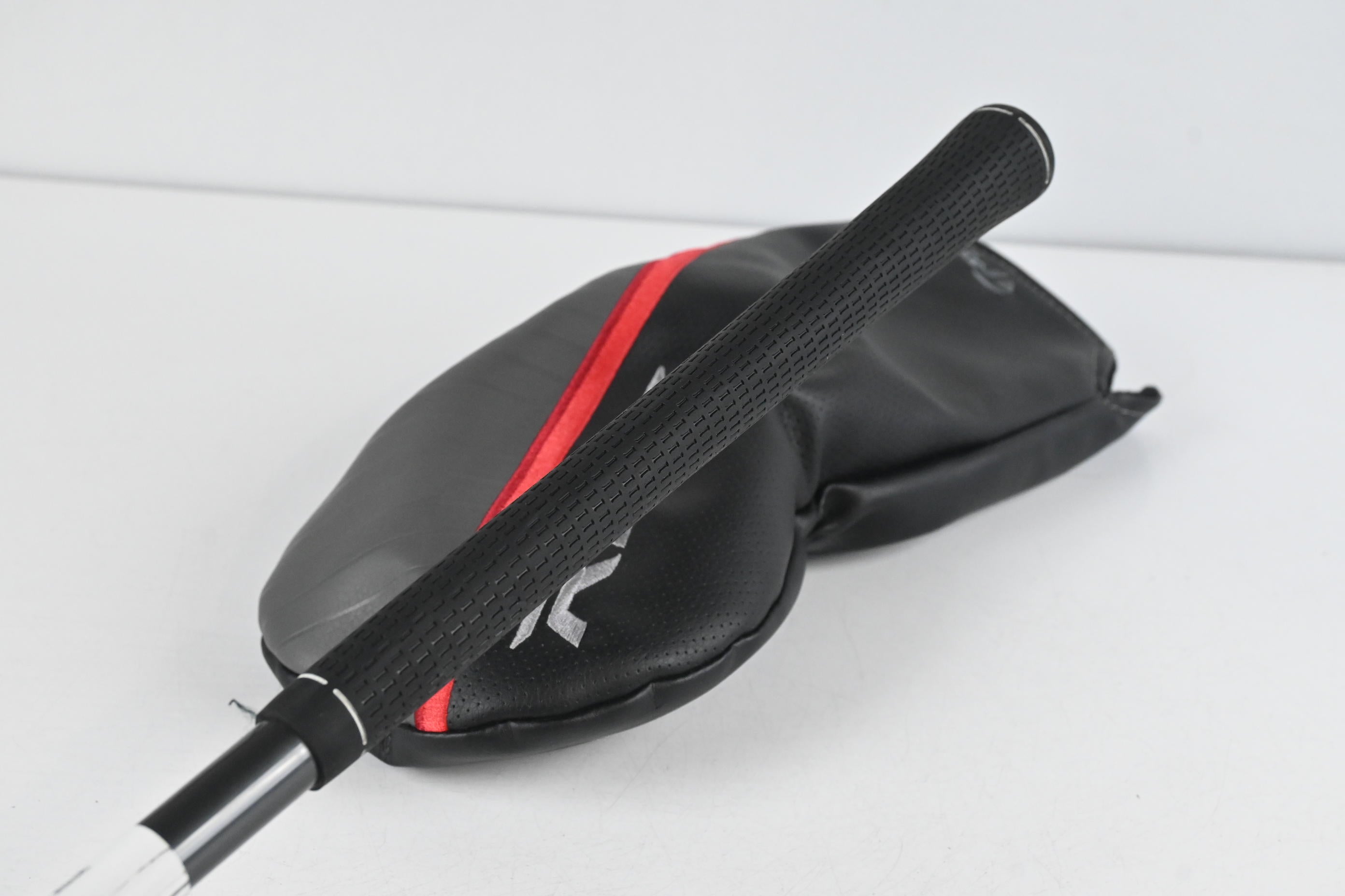 Taylormade RBZ Driver / 10.5 Degree / Regular Flex Taylormade RBZ 55 Shaft