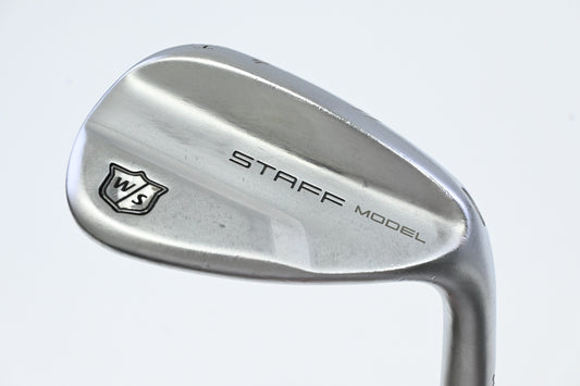 Wilson Staff Model Sand Wedge / 54 Degree / Wedge Flex Dynamic Gold Shaft