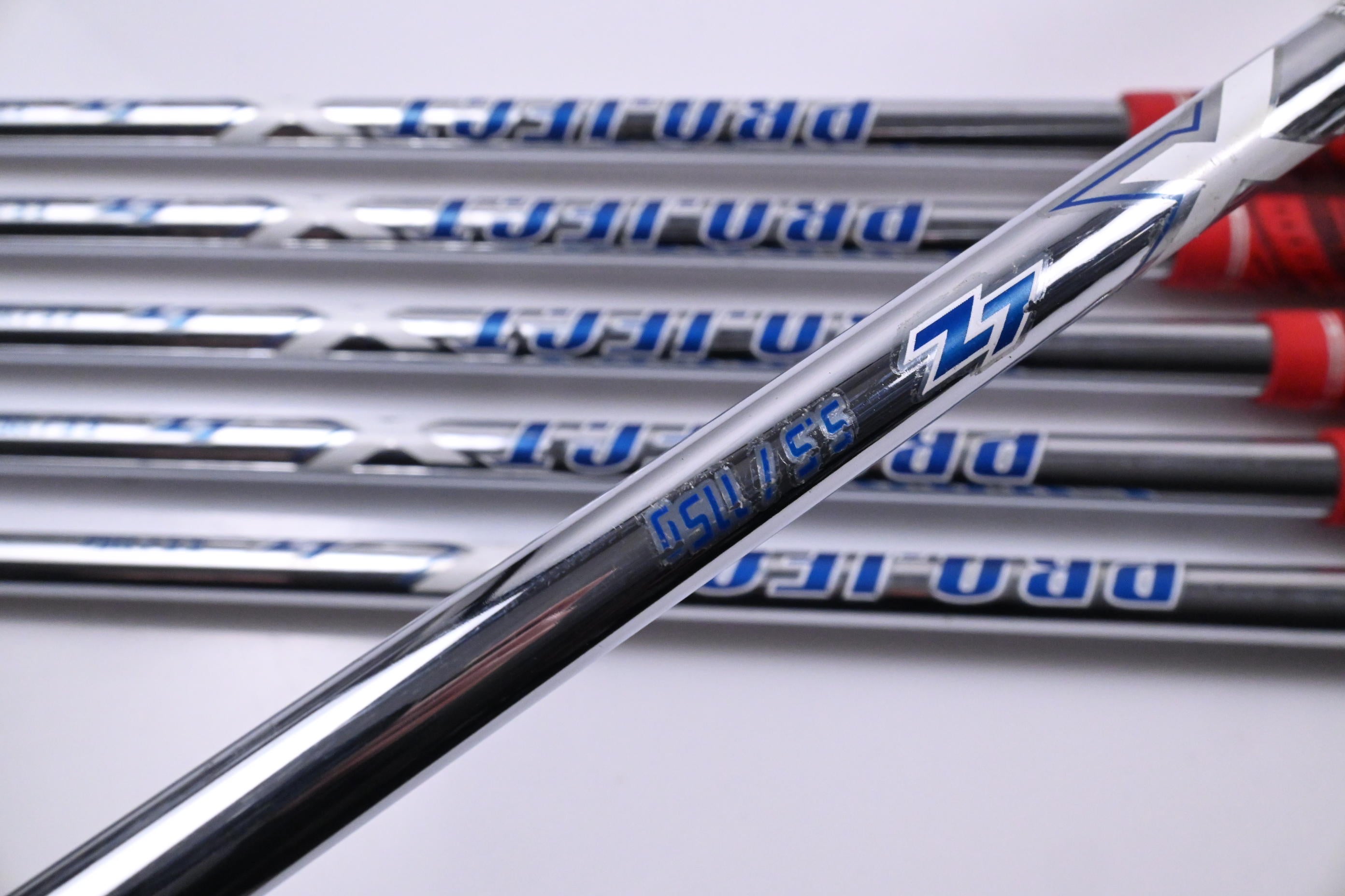 Left Hand Mizuno JPX 900 Hot Metal Irons / 5-PW / Regular Plus Flex Project X LZ