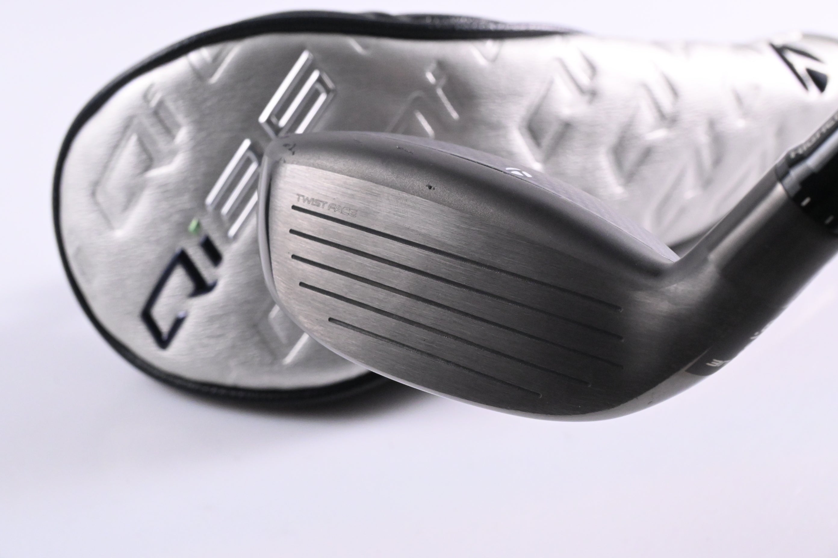 Taylormade Qi35 #3 Hybrid / 19 Degree / Stiff Flex Fujikura Ventus Blue '25 7