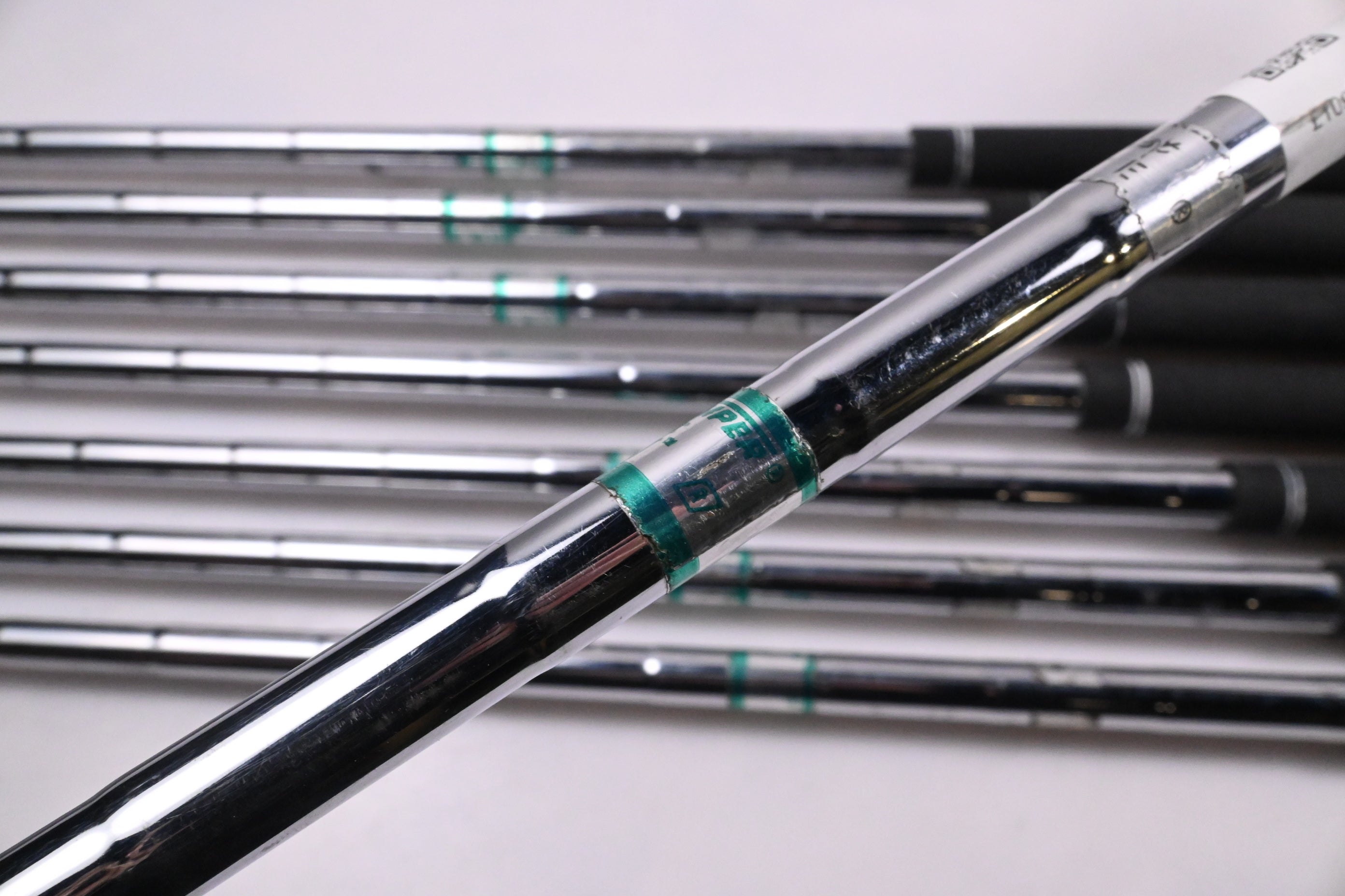 Titleist Accu-Flo Irons / 3-9i+SW / Regular Flex True Temper Lite Shafts