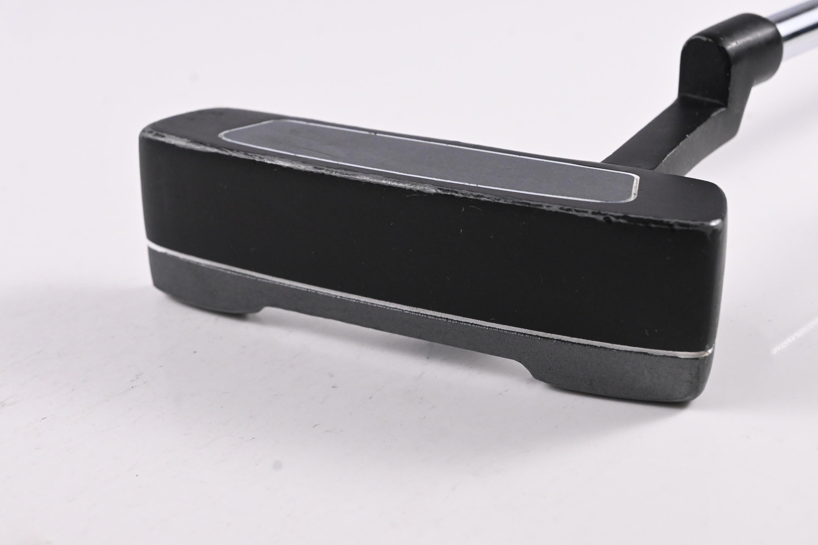 Wilson Deep Red Putter / 35 Inch