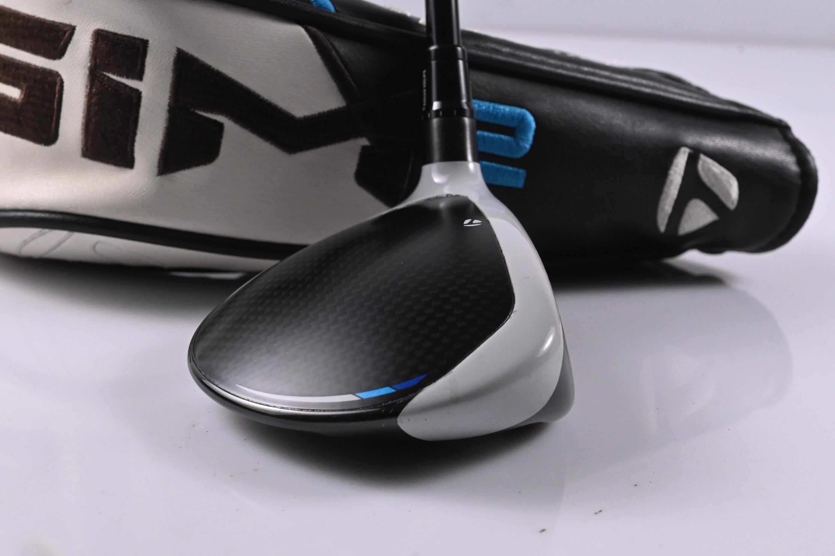 Taylormade SIM Ti #3 Wood / 15 Degree / X-Flex Mitsubishi Kai'li Red 75 Shaft