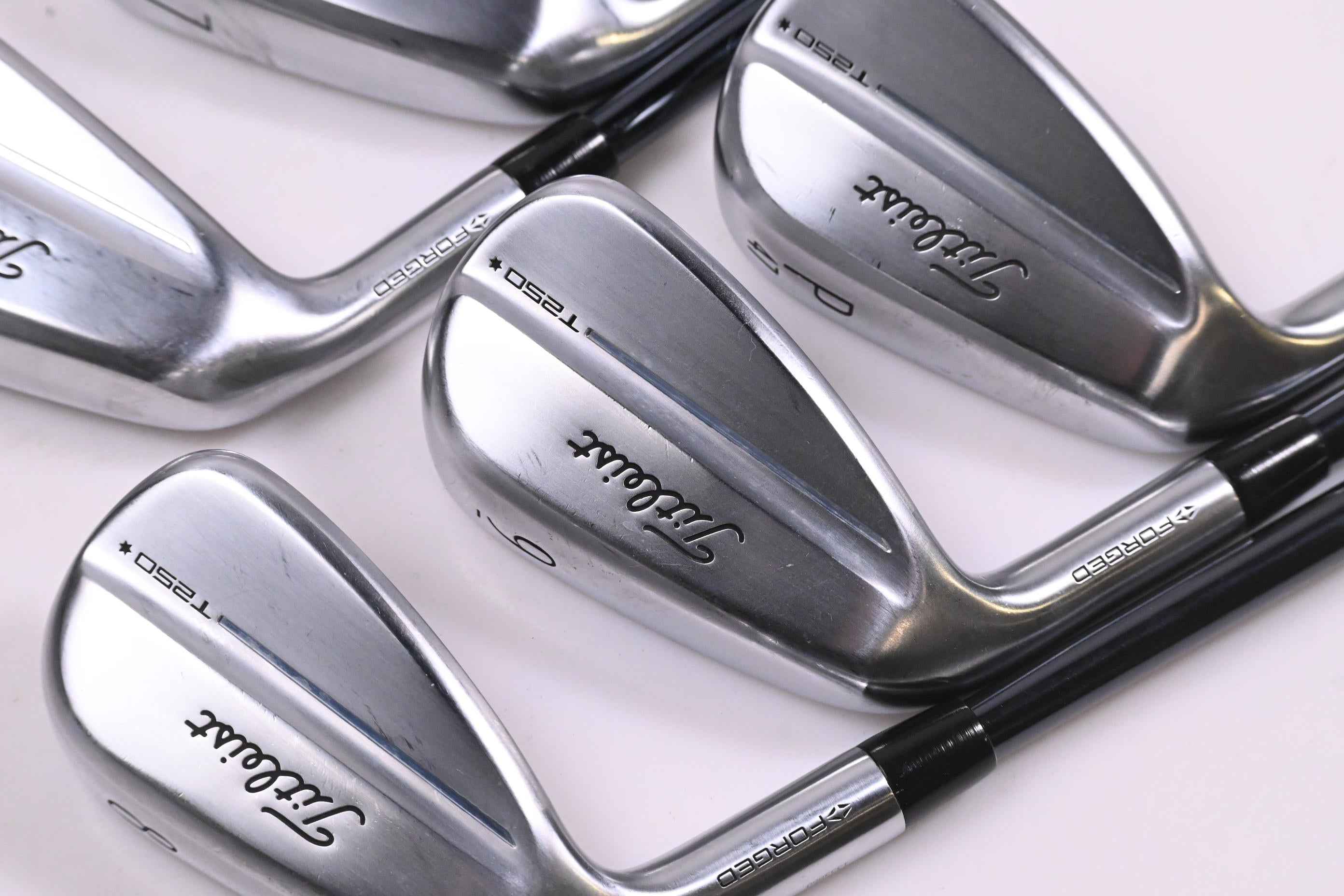 Left Hand Titleist T250* 2025 Irons / 6-PW / Regular Flex UST Recoil Dart 65