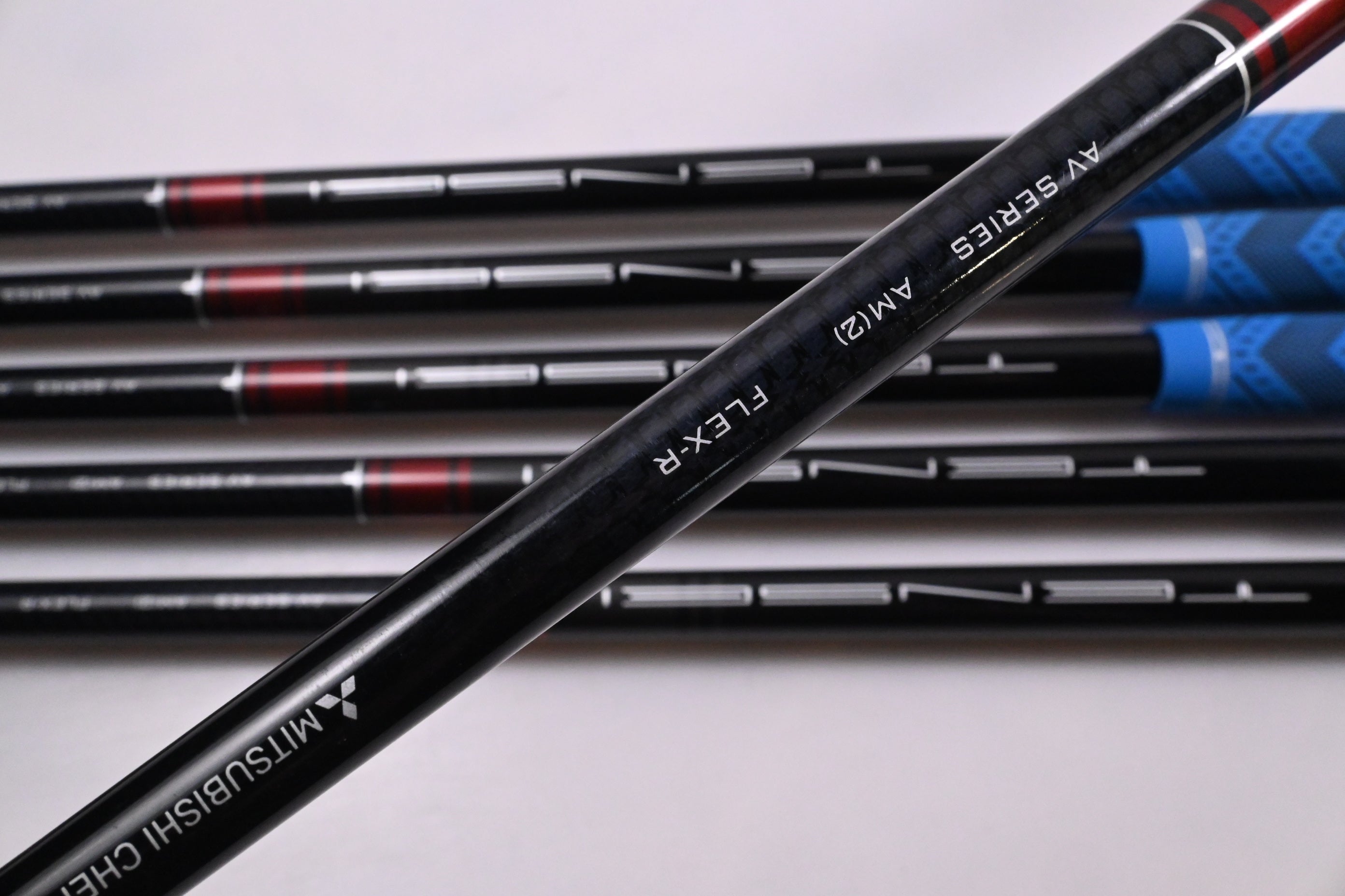 Titleist T300 2019 Irons / 4-9i / Regular Flex Tensei AV Red AM(2) Shafts