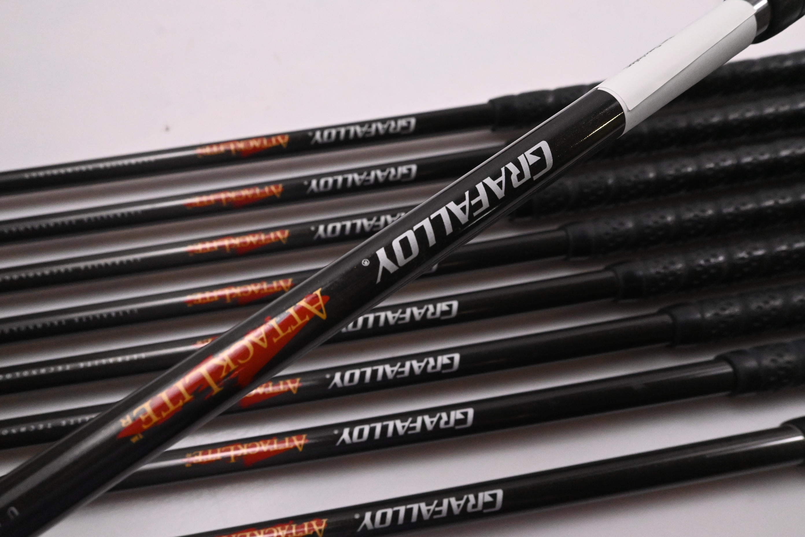 Ping ISI Nickel Irons / 3-PW+SW / Green Dot / Regular Flex Grafalloy Attack Lite
