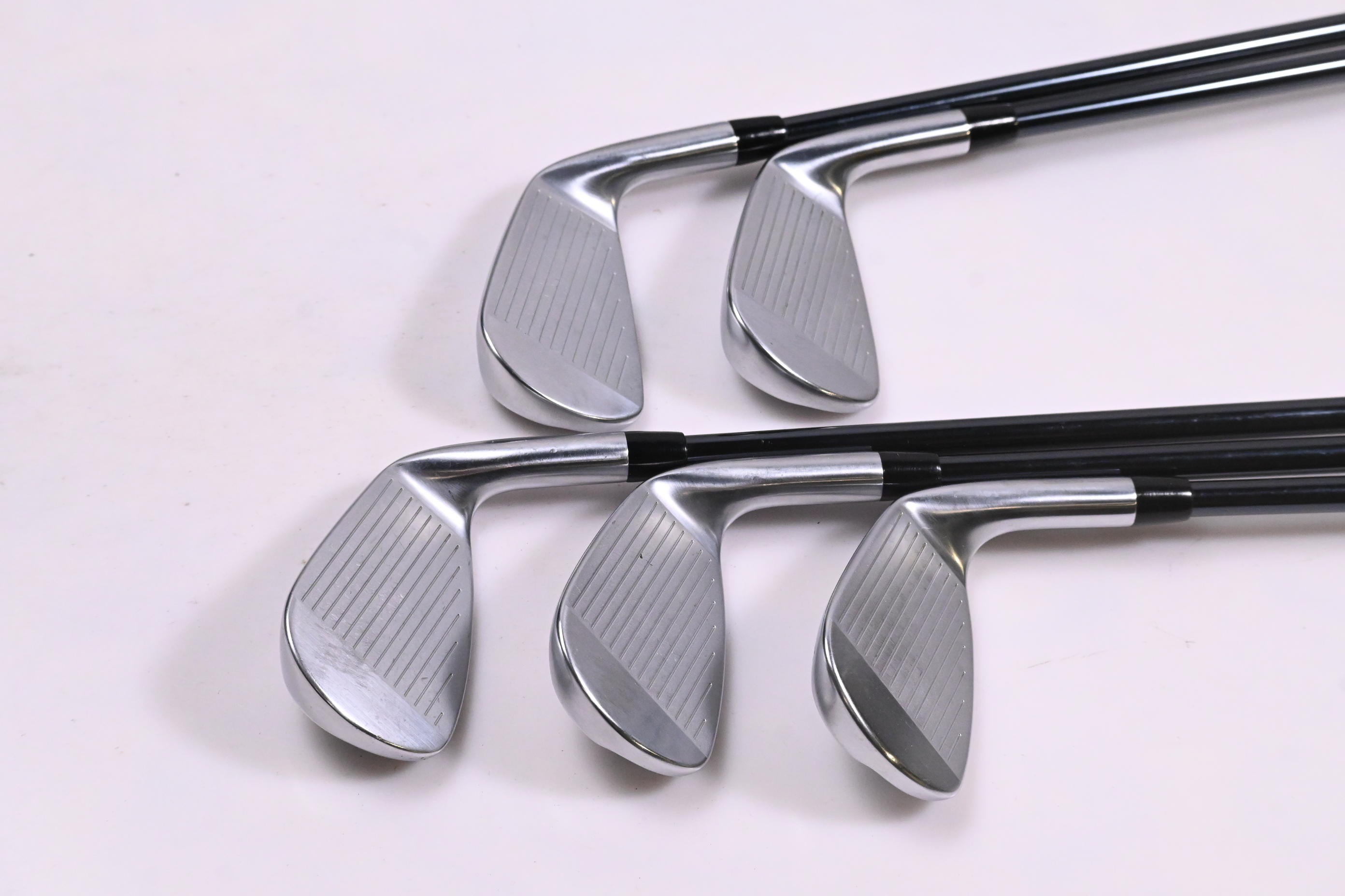 Left Hand Titleist T250* 2025 Irons / 6-PW / Regular Flex UST Recoil Dart 65