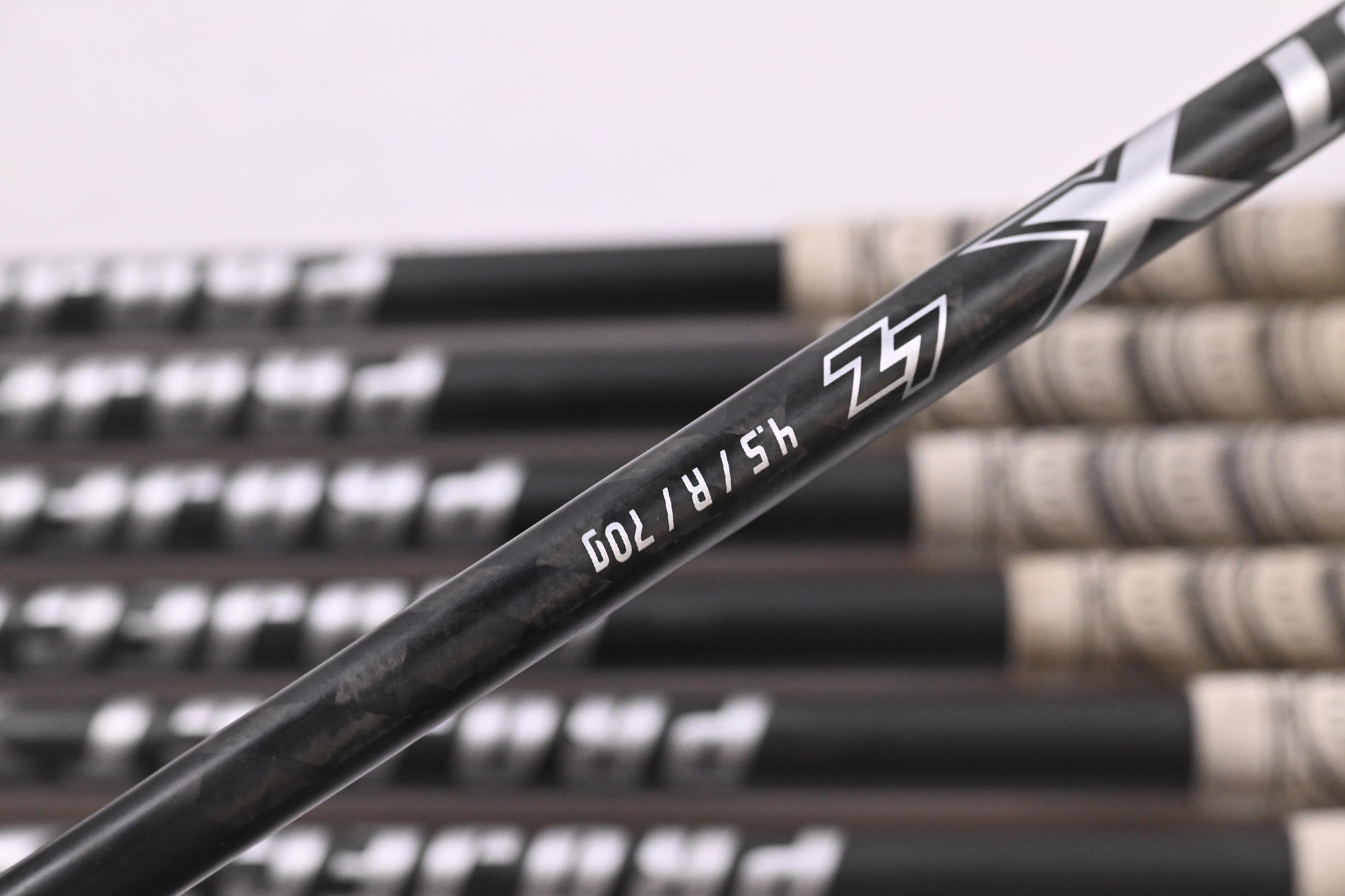 Mizuno JPX EZ 2016 Irons / 4-PW / Regular Flex Project X LZ 70 Shafts