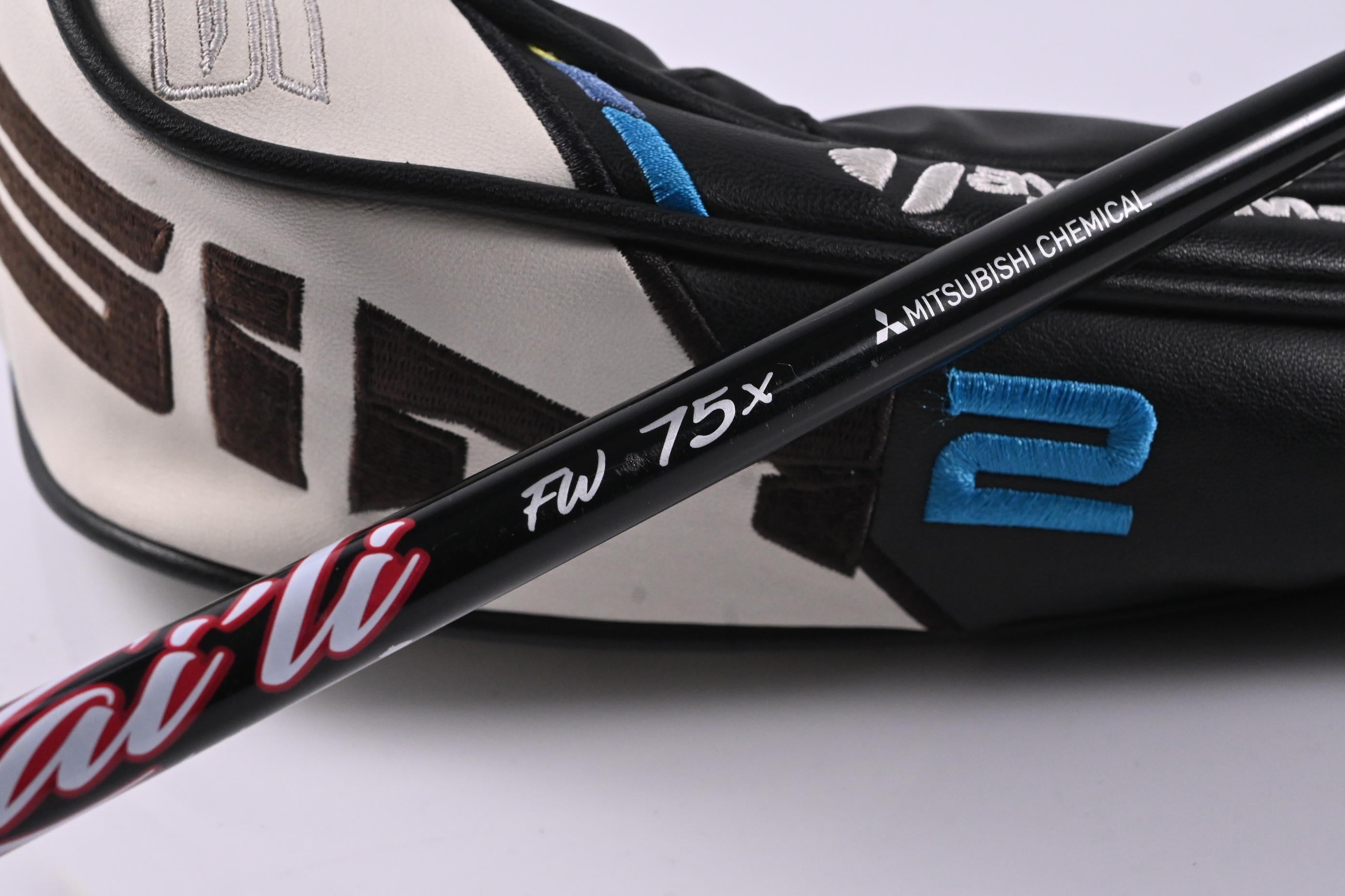 Taylormade SIM Ti #3 Wood / 15 Degree / X-Flex Mitsubishi Kai'li Red 75 Shaft