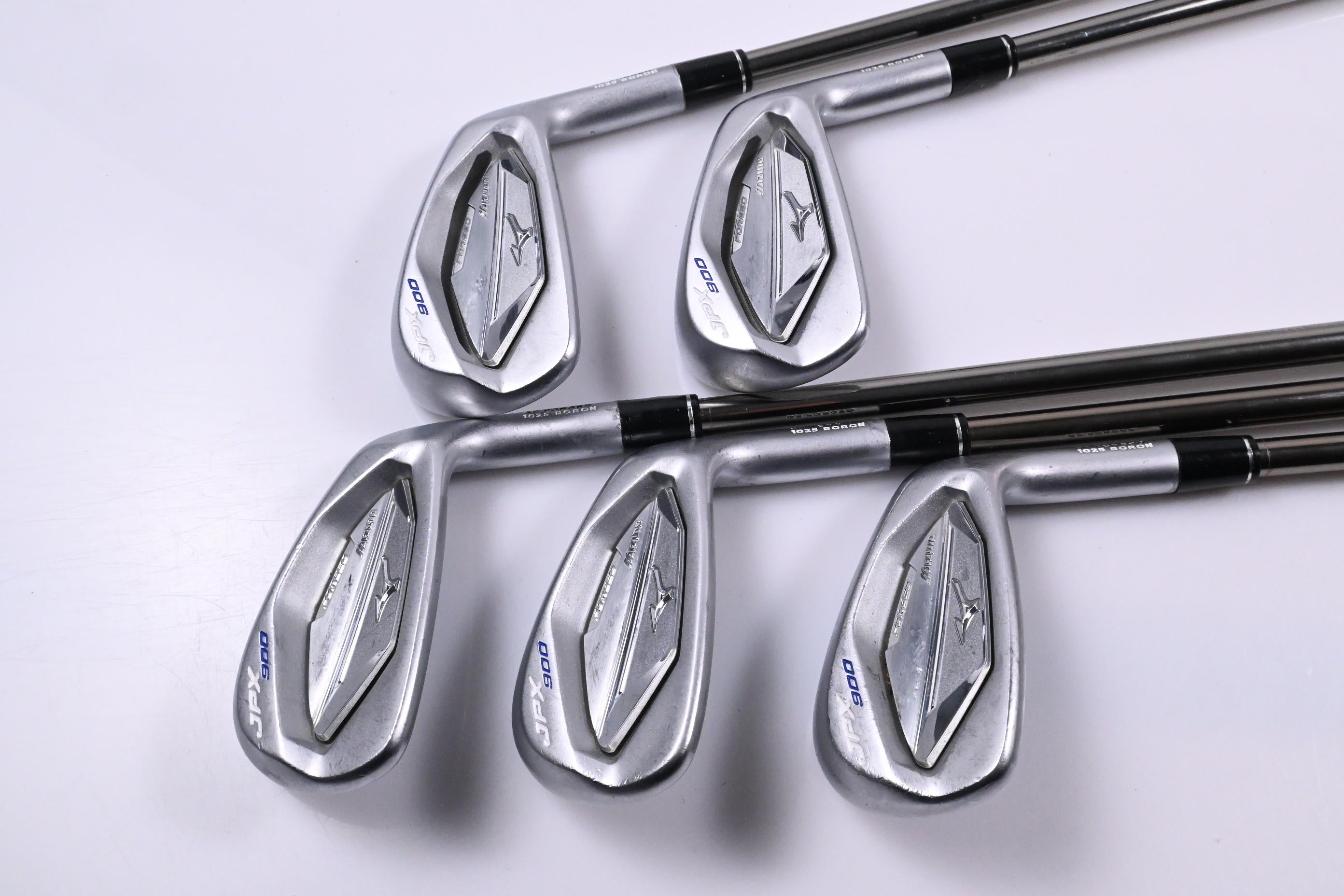 Mizuno JPX 900 Forged Irons / 6-PW / Stiff Flex UST Recoil 95 Shafts