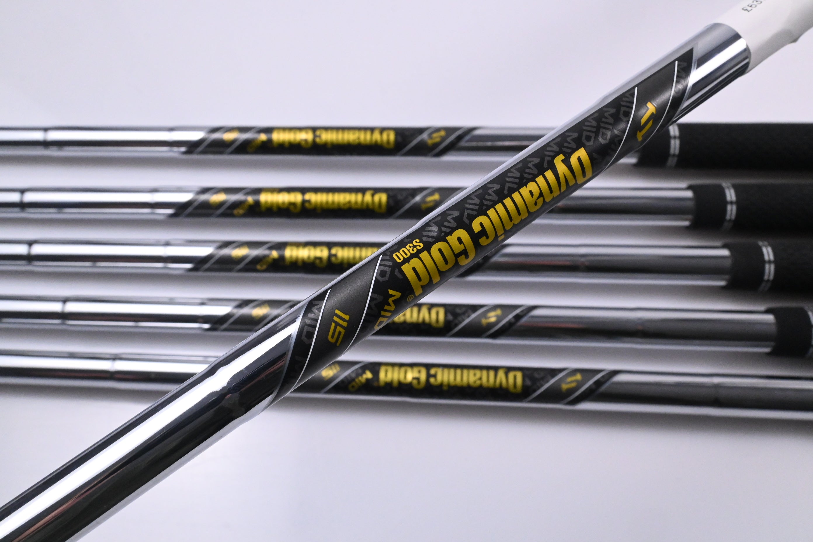 Ping i530 Irons / 5-PW / Red Dot / Stiff Flex Dynamic Gold MID 115 S300 Shafts