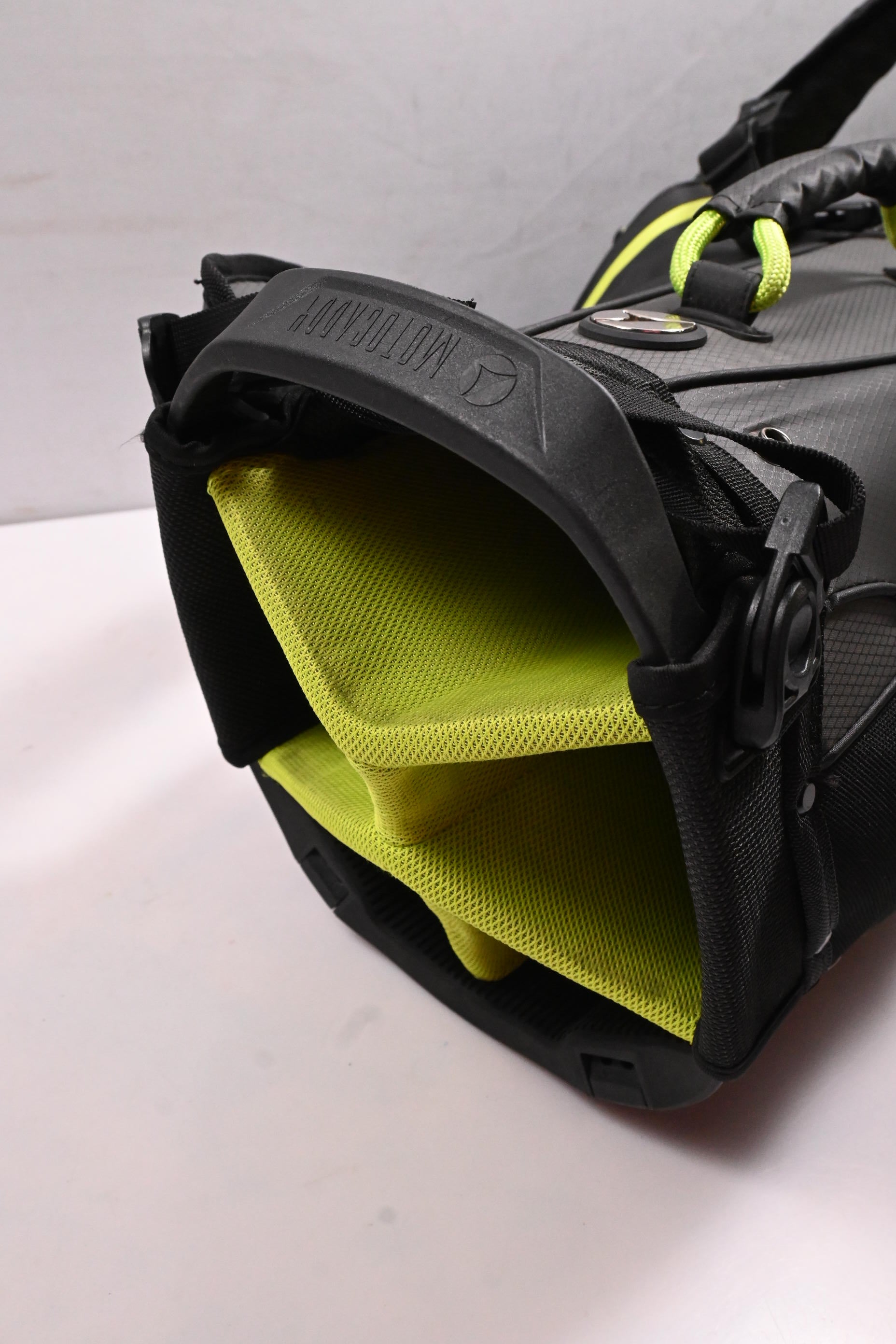 Motocaddy Hydro Flex Stand Bag / 5-Way Divider / Black, Green
