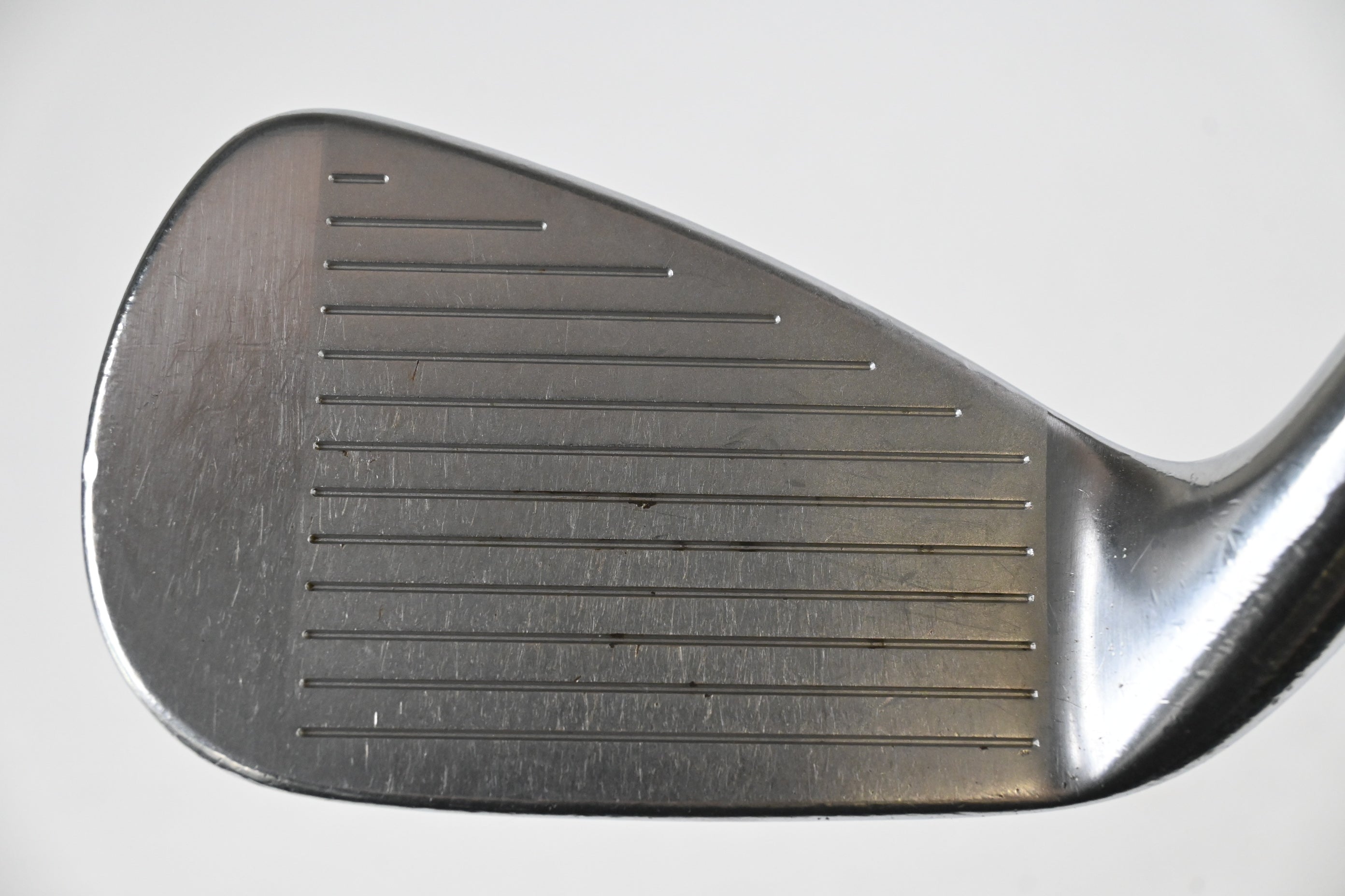 Titleist 716 AP2 #8 Iron / Regular Flex Dynamic Gold SL R300 Shaft