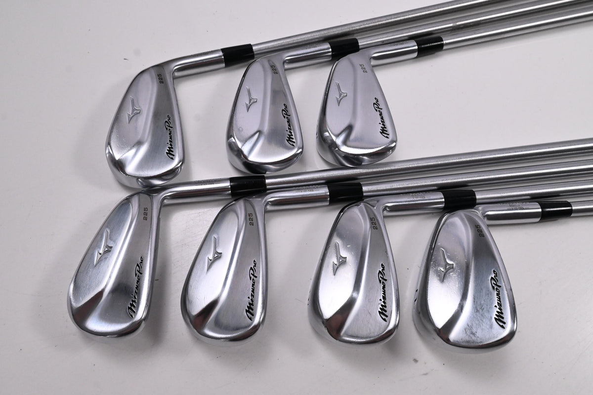 Mizuno Pro 225 Irons / 4-PW / X-Flex KBS Tour C-Taper 130 Shafts