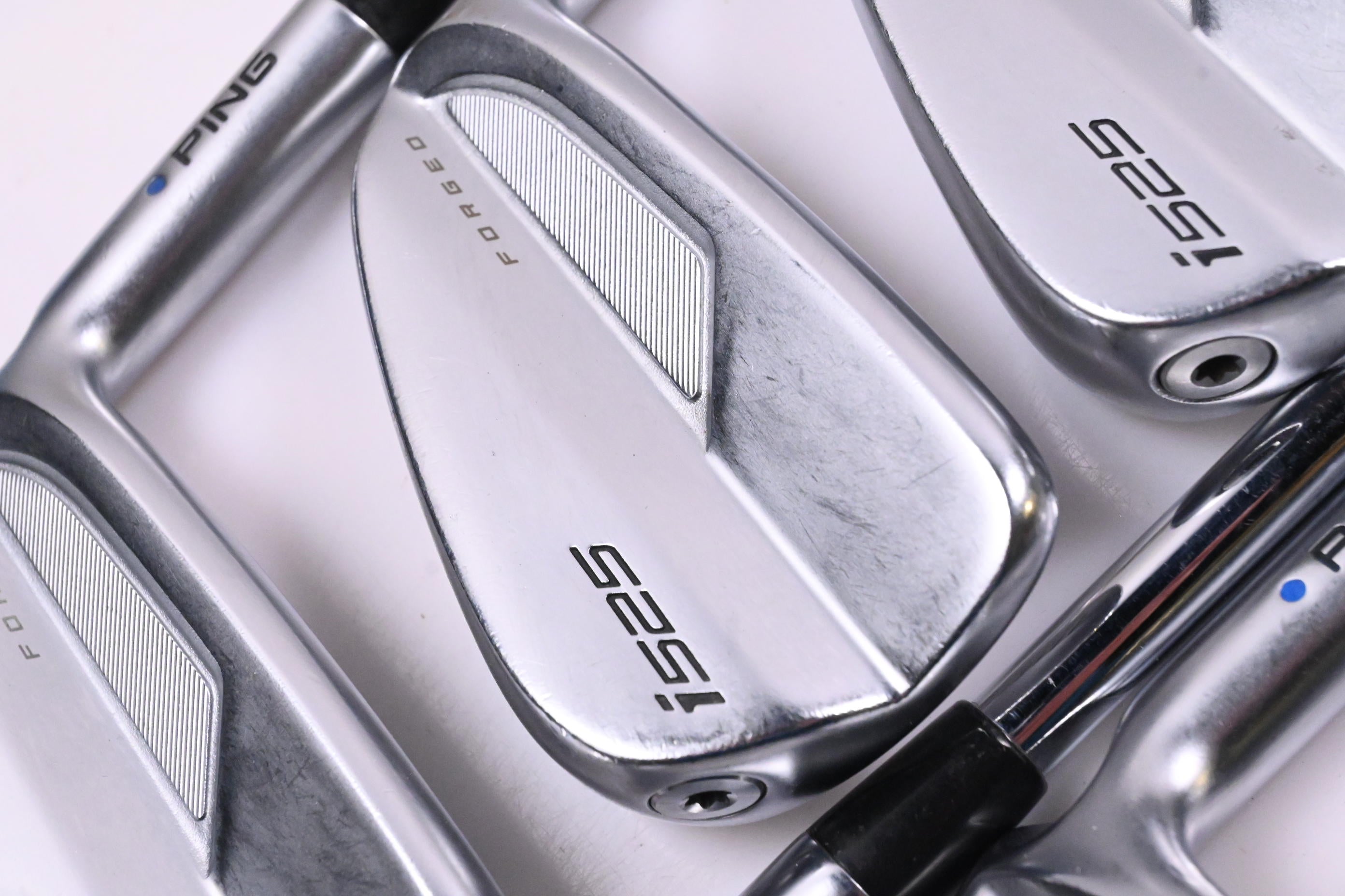 Ping i525 Irons / 5-PW / Blue Dot / Regular Flex Ping AWT 2.0 Shafts