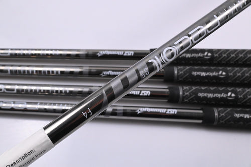 Mizuno JPX 900 Forged Irons / 6-PW / Stiff Flex UST Recoil 95 Shafts