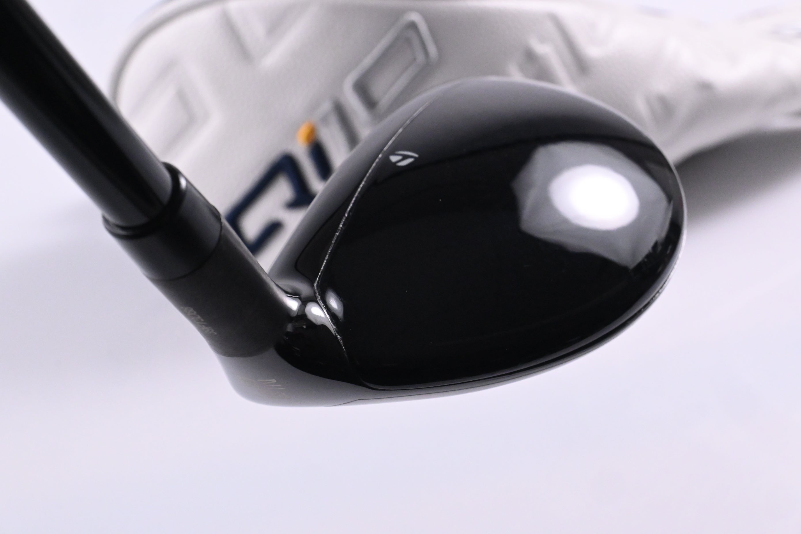 Taylormade Qi10 #6 Hybrid / 28 Degree / Regular Flex Fujikura Ventus TR Blue 6