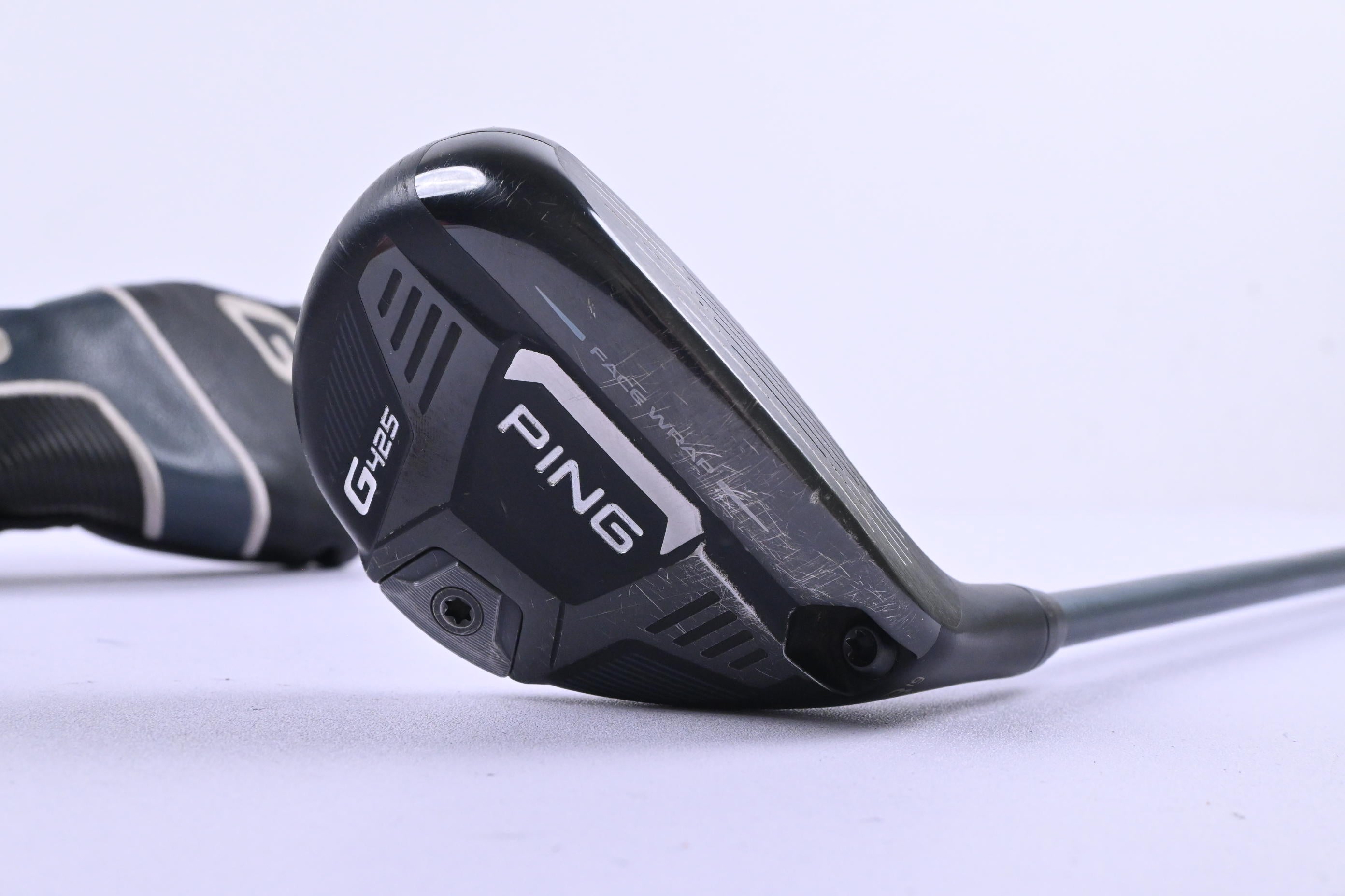 Ping G425 #3 Hybrid / 19 Degree / Regular Flex Ping Alta CB Slate 70 Shaft