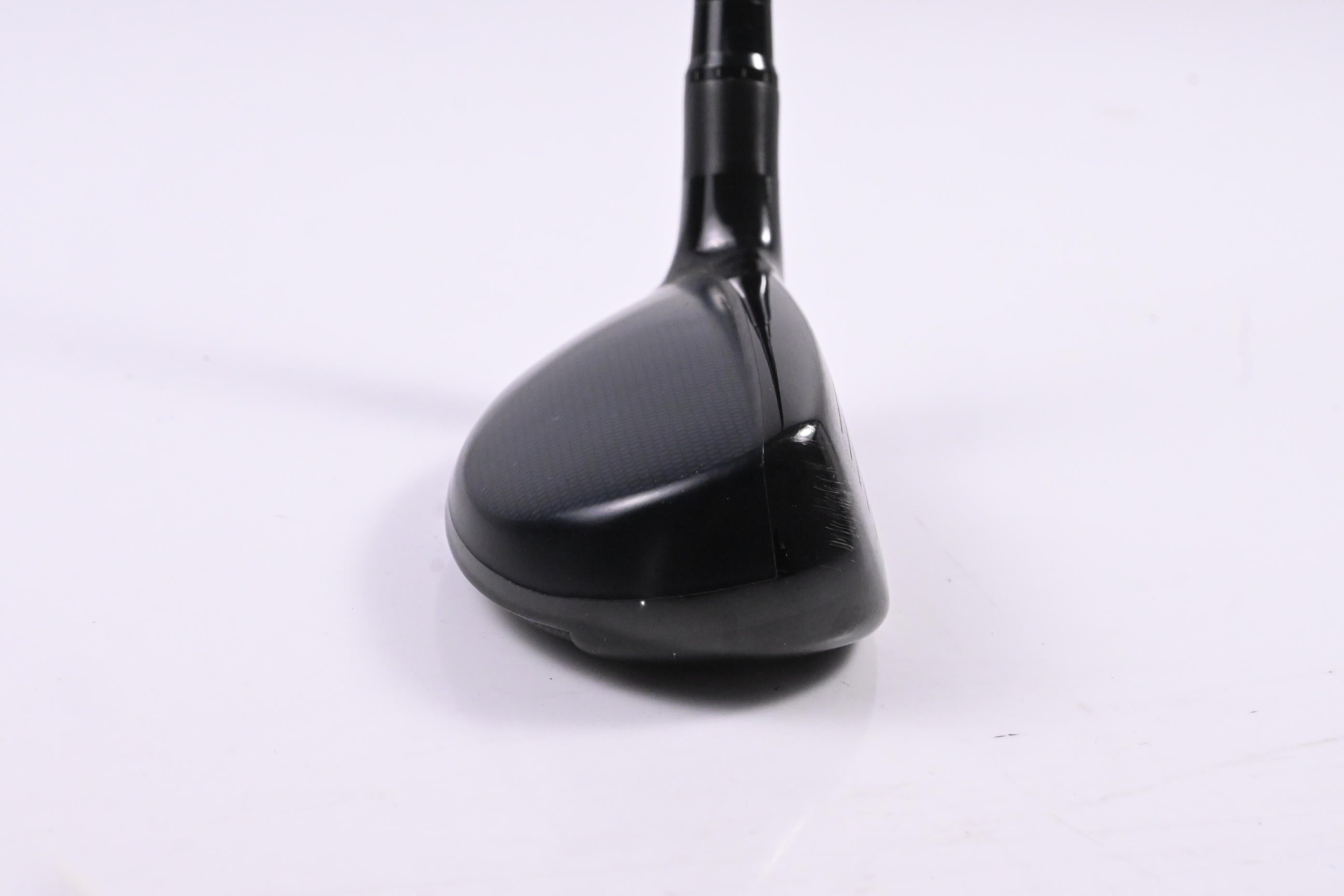 Taylormade SIM2 #4 Hybrid / 22 Degree / Stiff Flex Tensei AV Raw Blue 80 Shaft