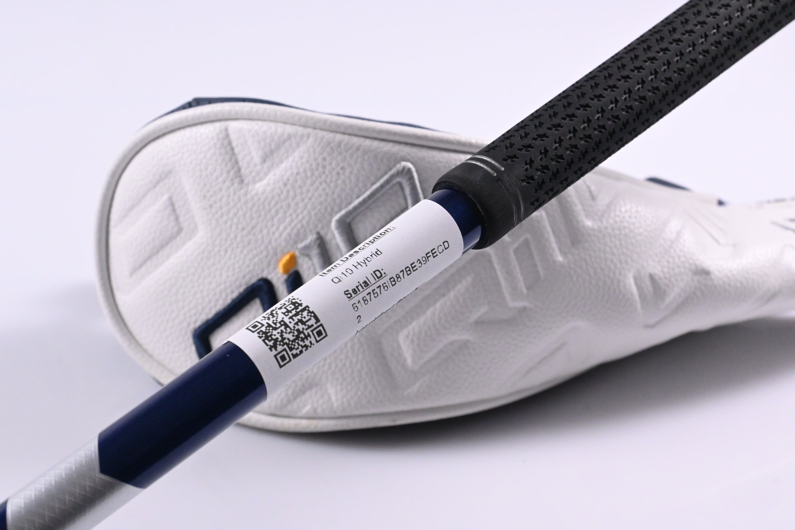Taylormade Qi10 #6 Hybrid / 28 Degree / Regular Flex Fujikura Ventus TR Blue 6