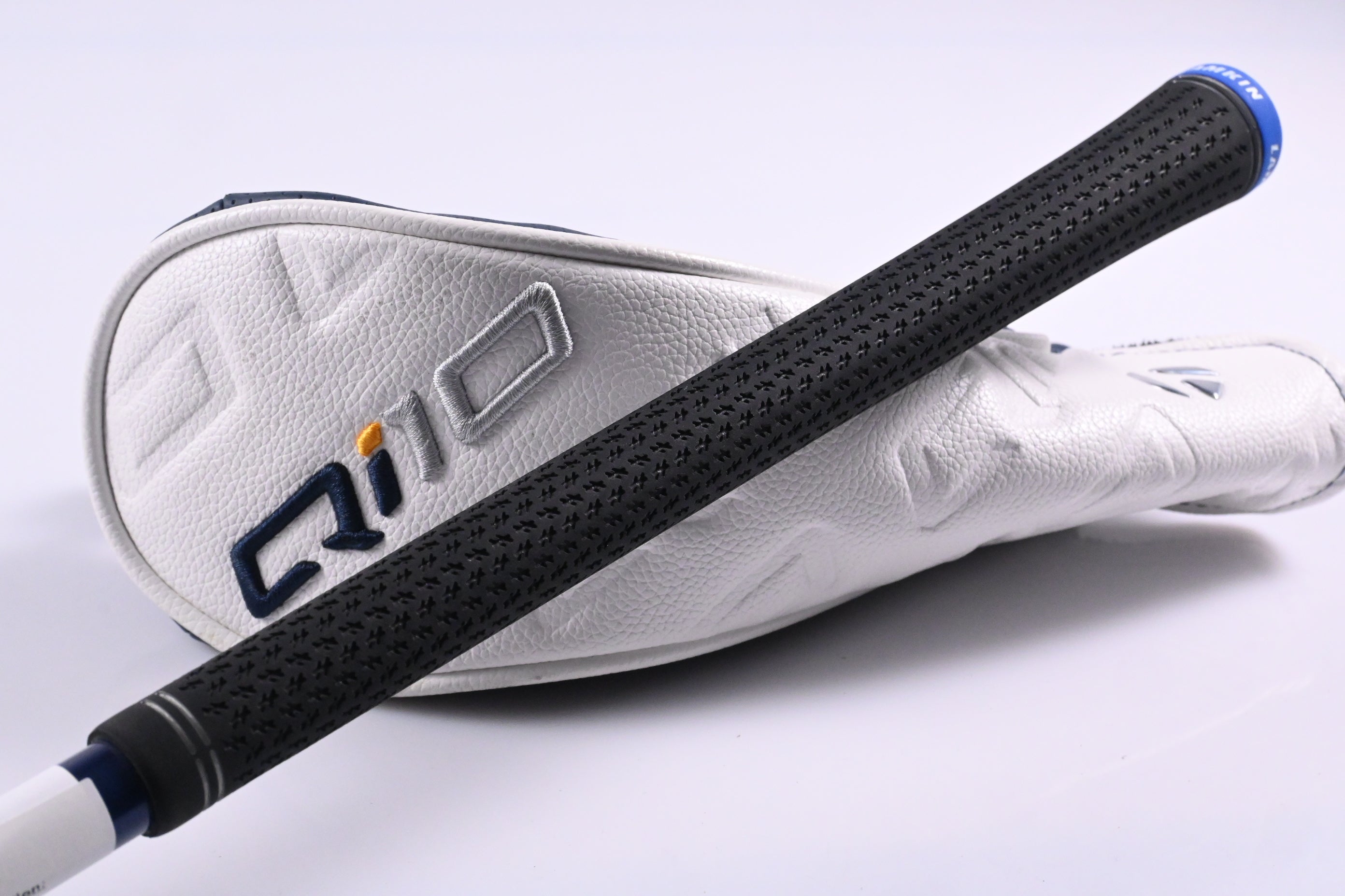 Taylormade Qi10 #6 Hybrid / 28 Degree / Regular Flex Fujikura Ventus TR Blue 6