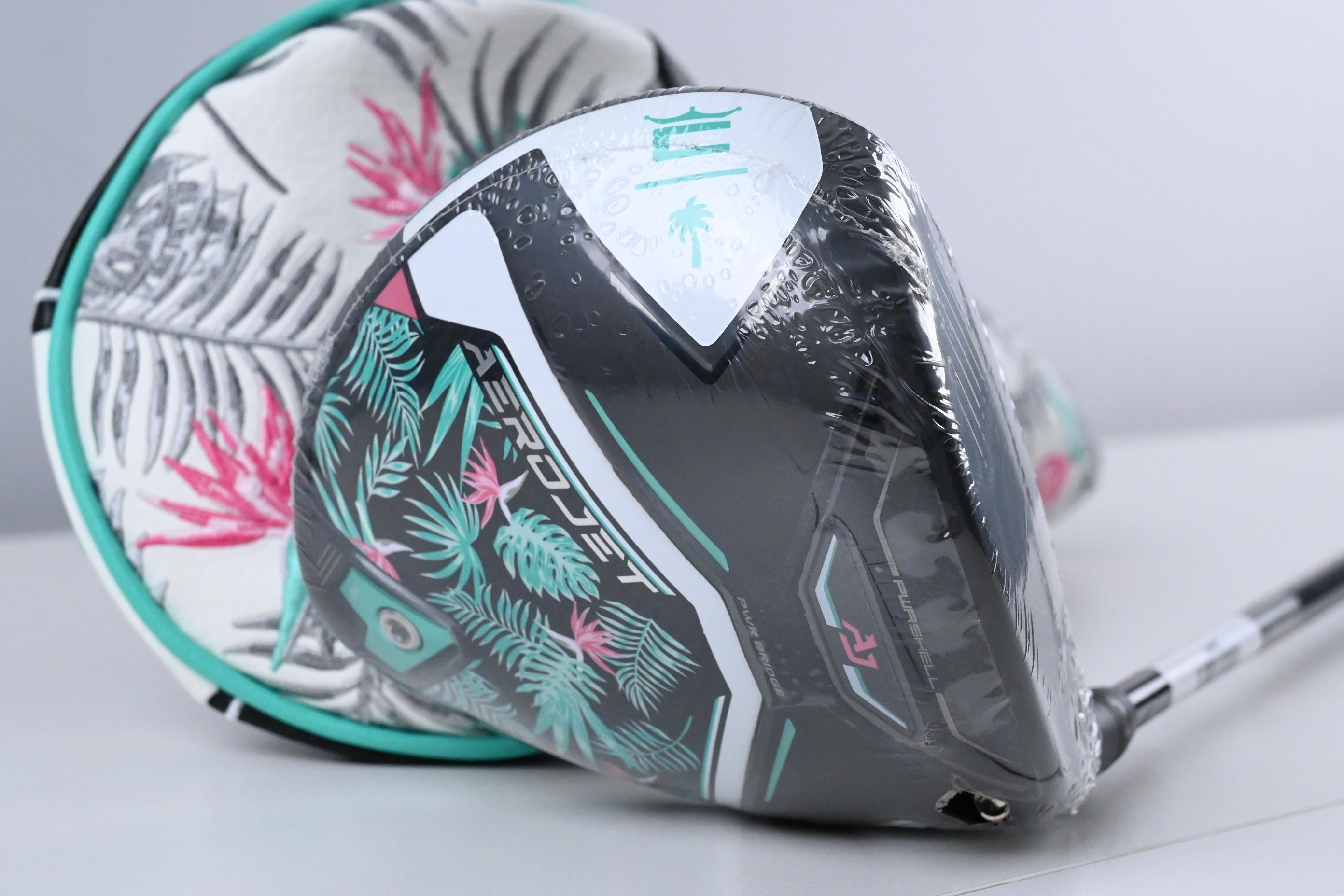 Cobra AeroJet Palm Tree Crew Driver / 10.5 Degree / Stiff Flex Kai'li White 60