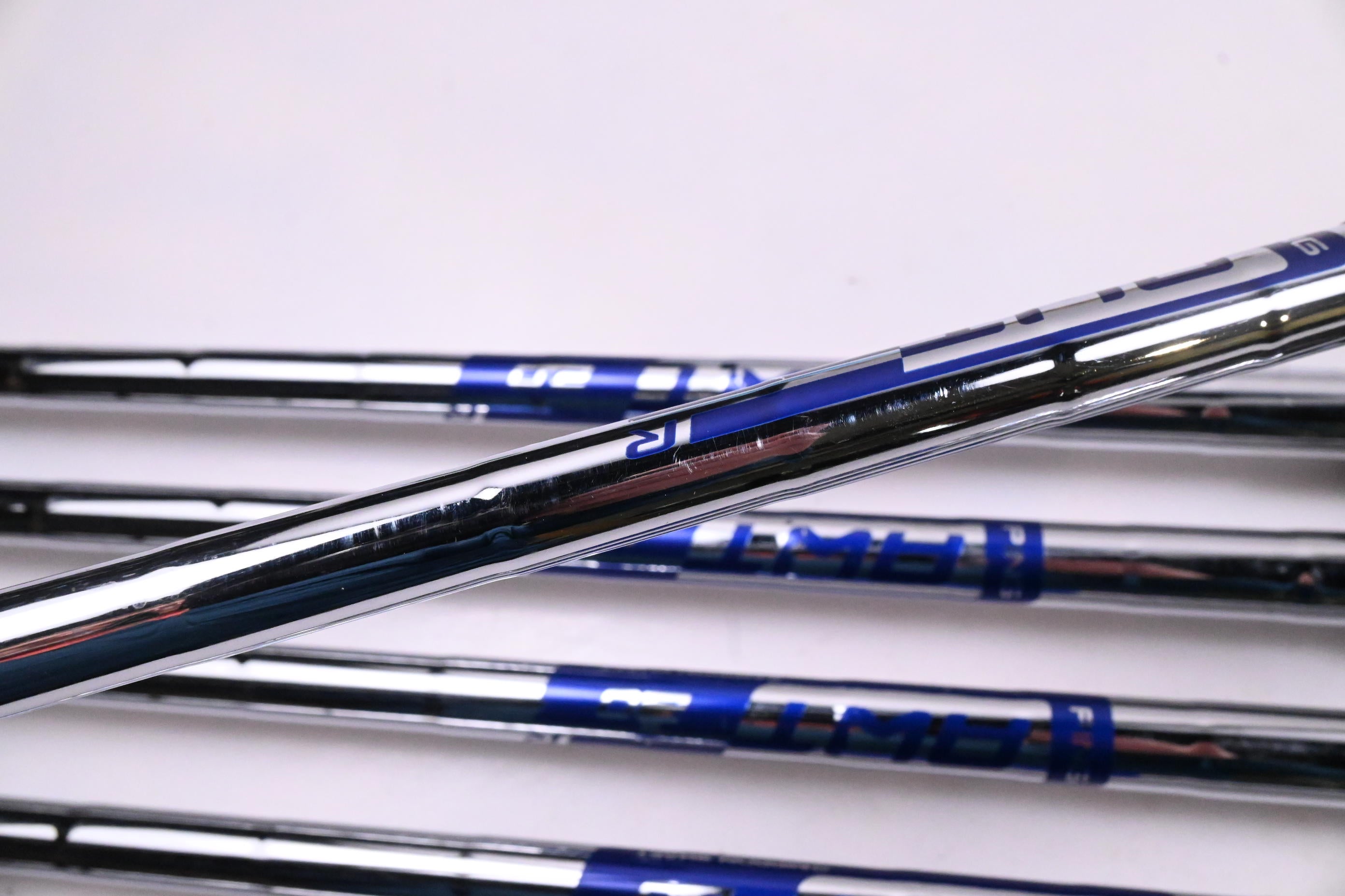 Ping i525 Irons / 5-PW / Blue Dot / Regular Flex Ping AWT 2.0 Shafts