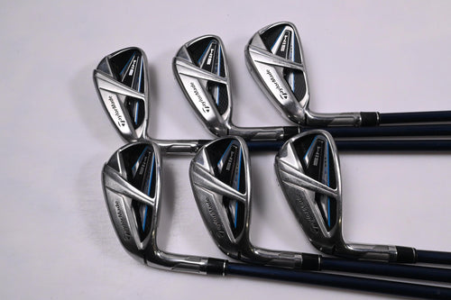 Left Hand Taylormade SIM Max Irons / 5-PW / Regular Flex Ventus Blue 6