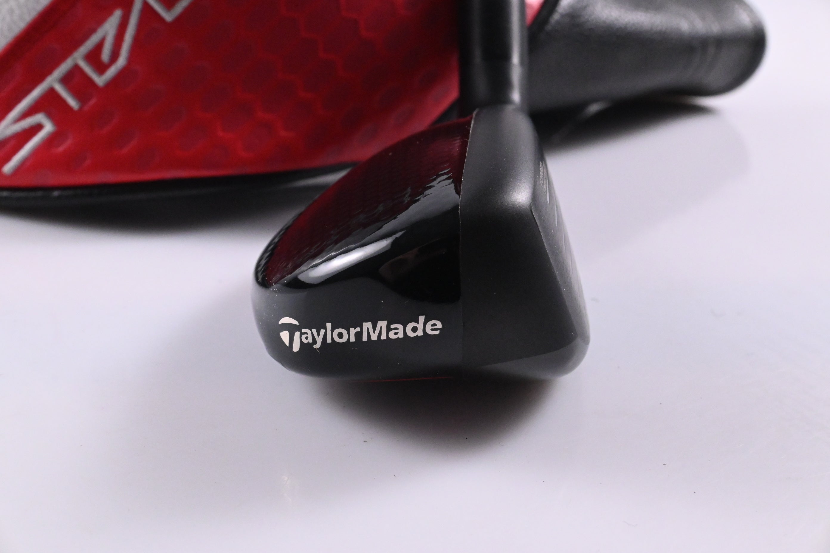 Taylormade Stealth 2 Plus #2 Hybrid / 17 Degree / Stiff Flex Kai'li Red 85 Shaft