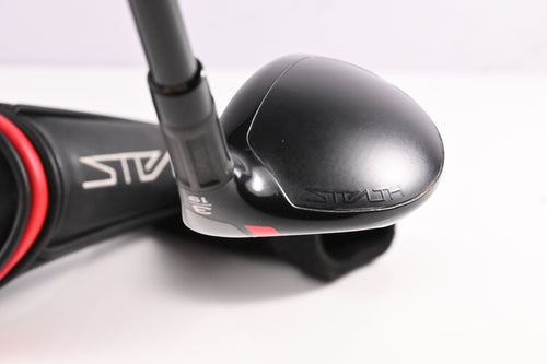 Taylormade Stealth #3 Hybrid / 19 Degree / Regular Flex Fujikura Ventus Red 6