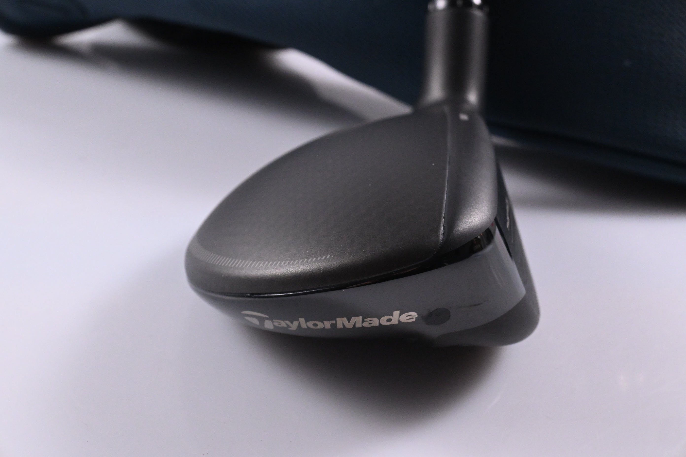 Taylormade Qi4D #4 Hybrid / 22 Degree / Regular Flex REAX 65 Shaft