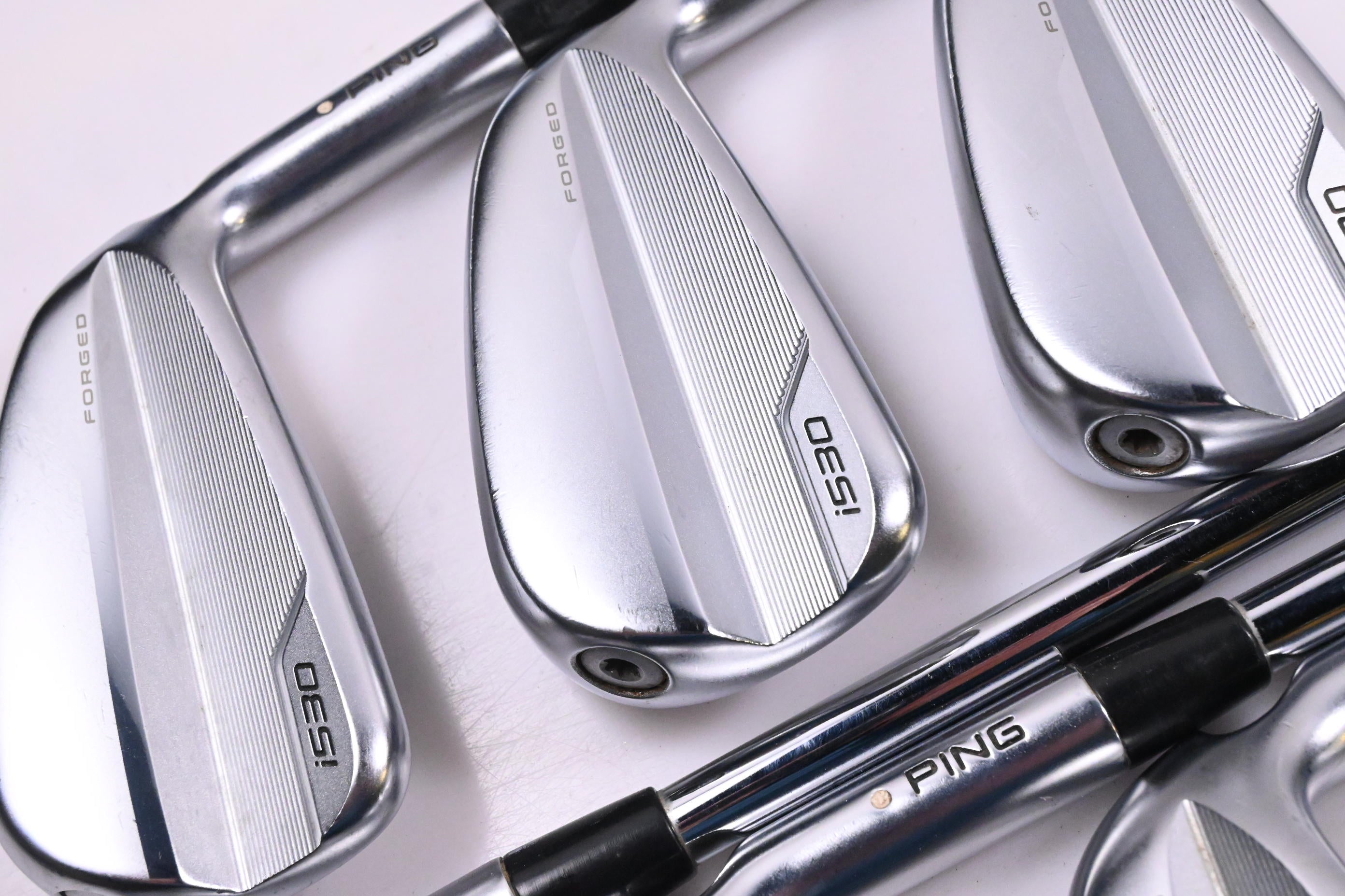 Ping i530 Irons / 5-PW+UW / White Dot / Stiff Flex N.S.PRO Modus 3 Tour 105