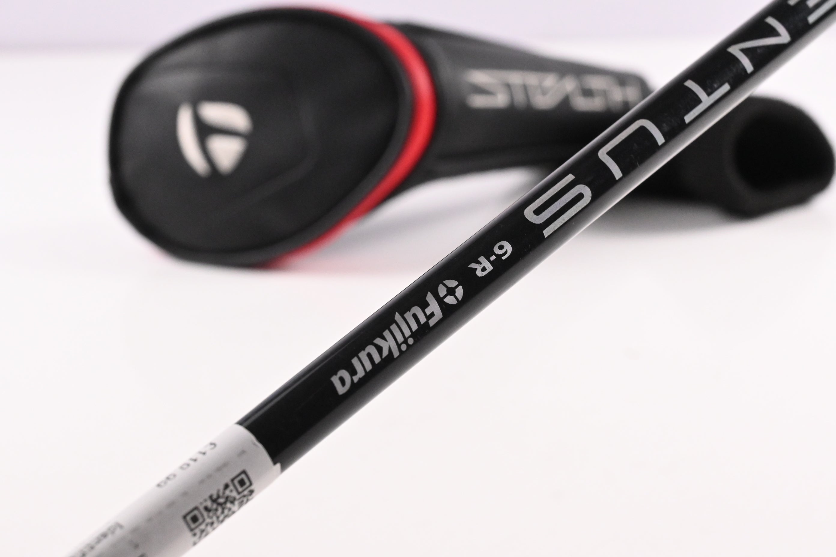 Taylormade Stealth #3 Hybrid / 19 Degree / Regular Flex Fujikura Ventus Red 6