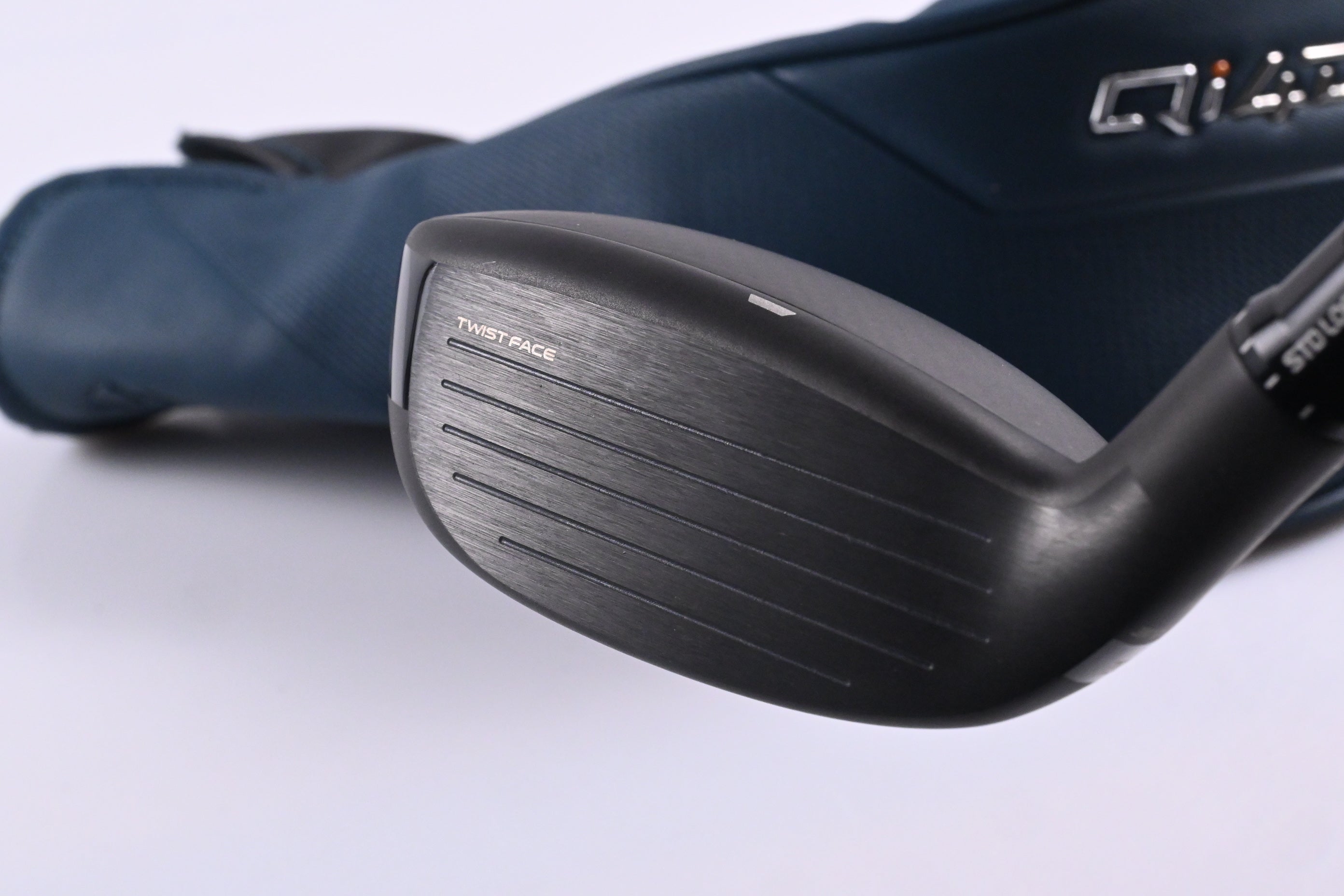 Taylormade Qi4D #4 Hybrid / 22 Degree / Regular Flex REAX 65 Shaft