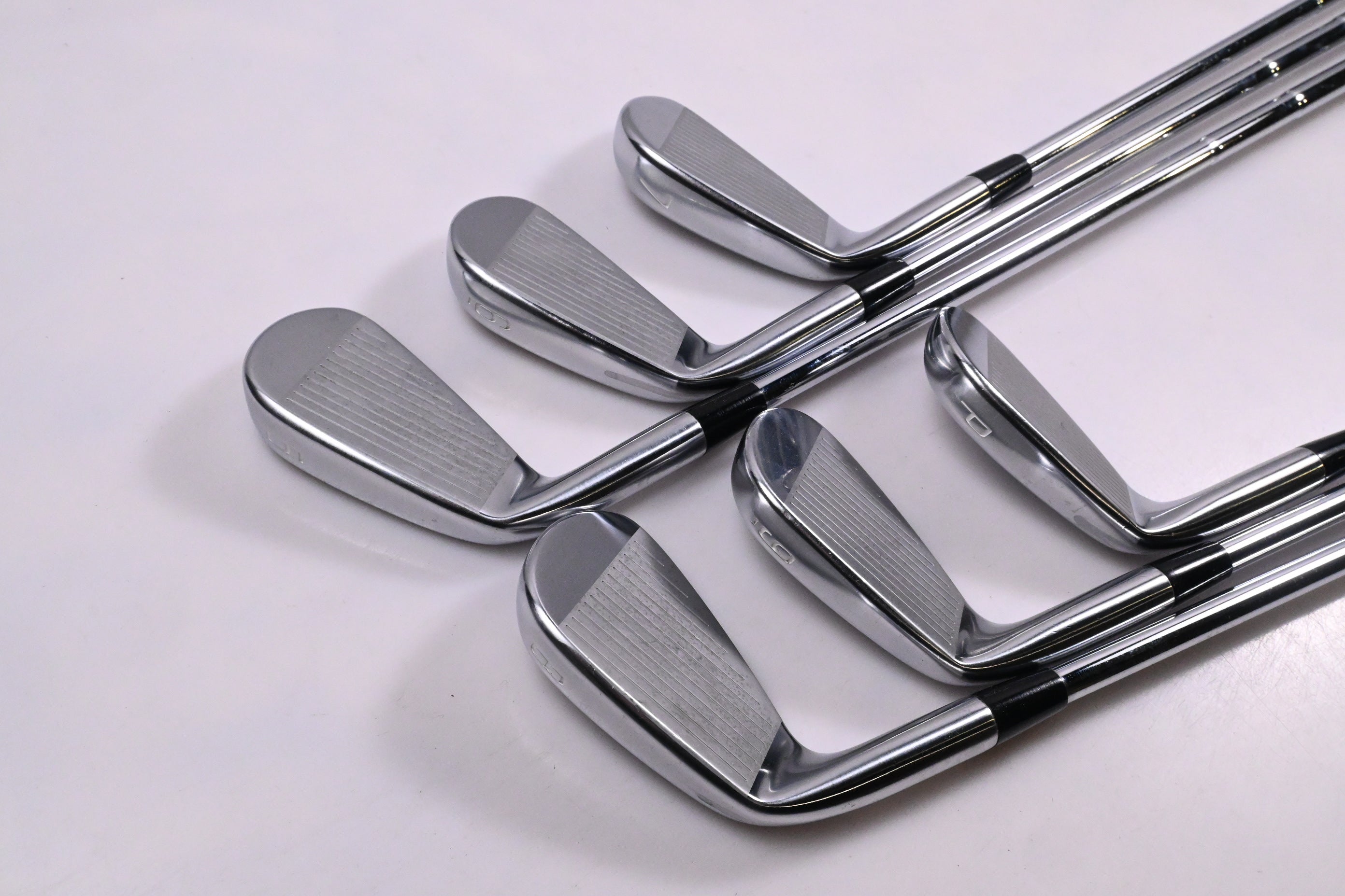 Mizuno Pro 245 Irons / 5-PW / Regular Flex Dynamic Gold Mid 100 R300 Shafts