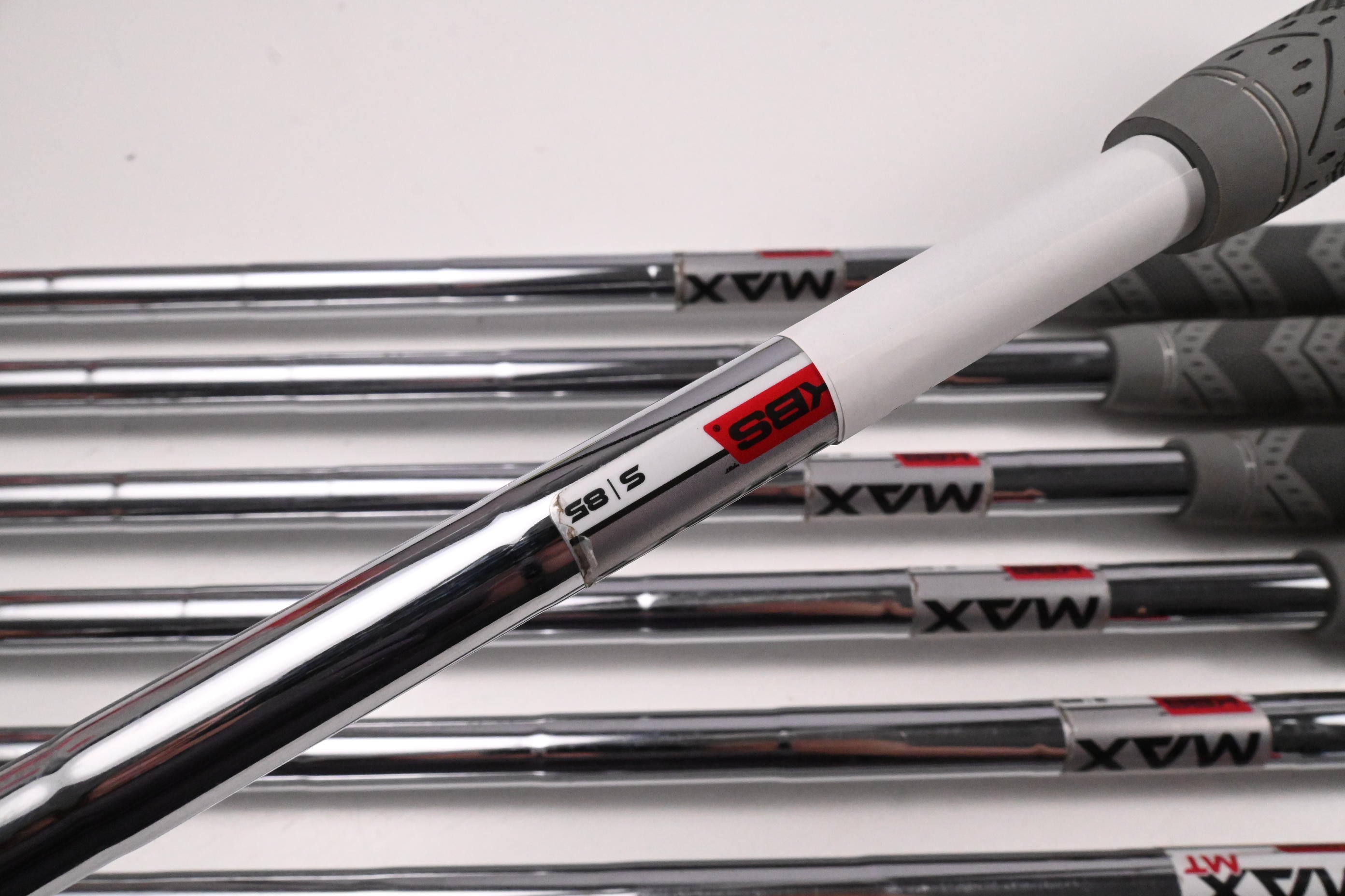 Taylormade SIM Max Irons / 4-PW / Stiff Flex KBS MAX 85 Shafts